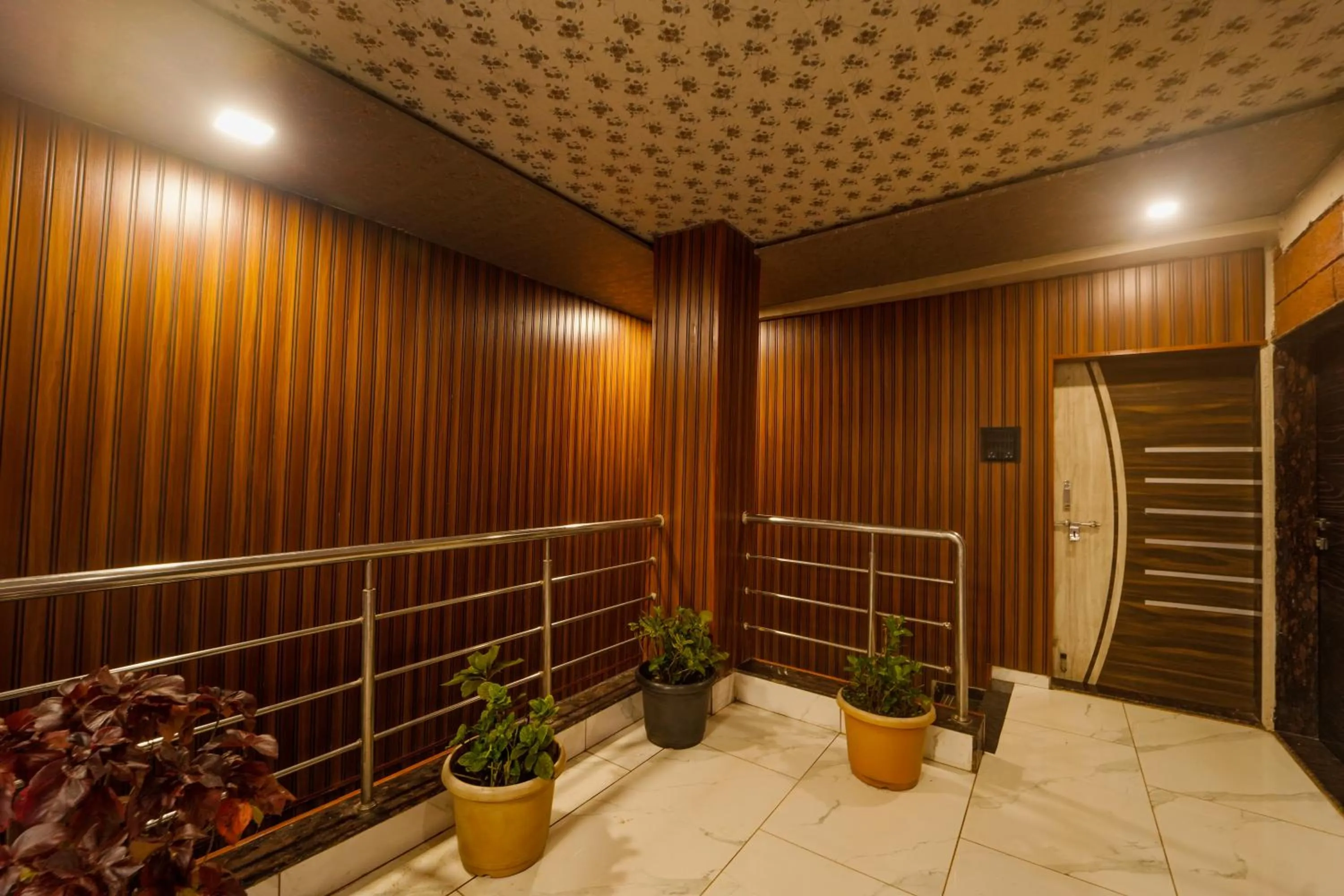 Lobby or reception in Treebo Iceberg