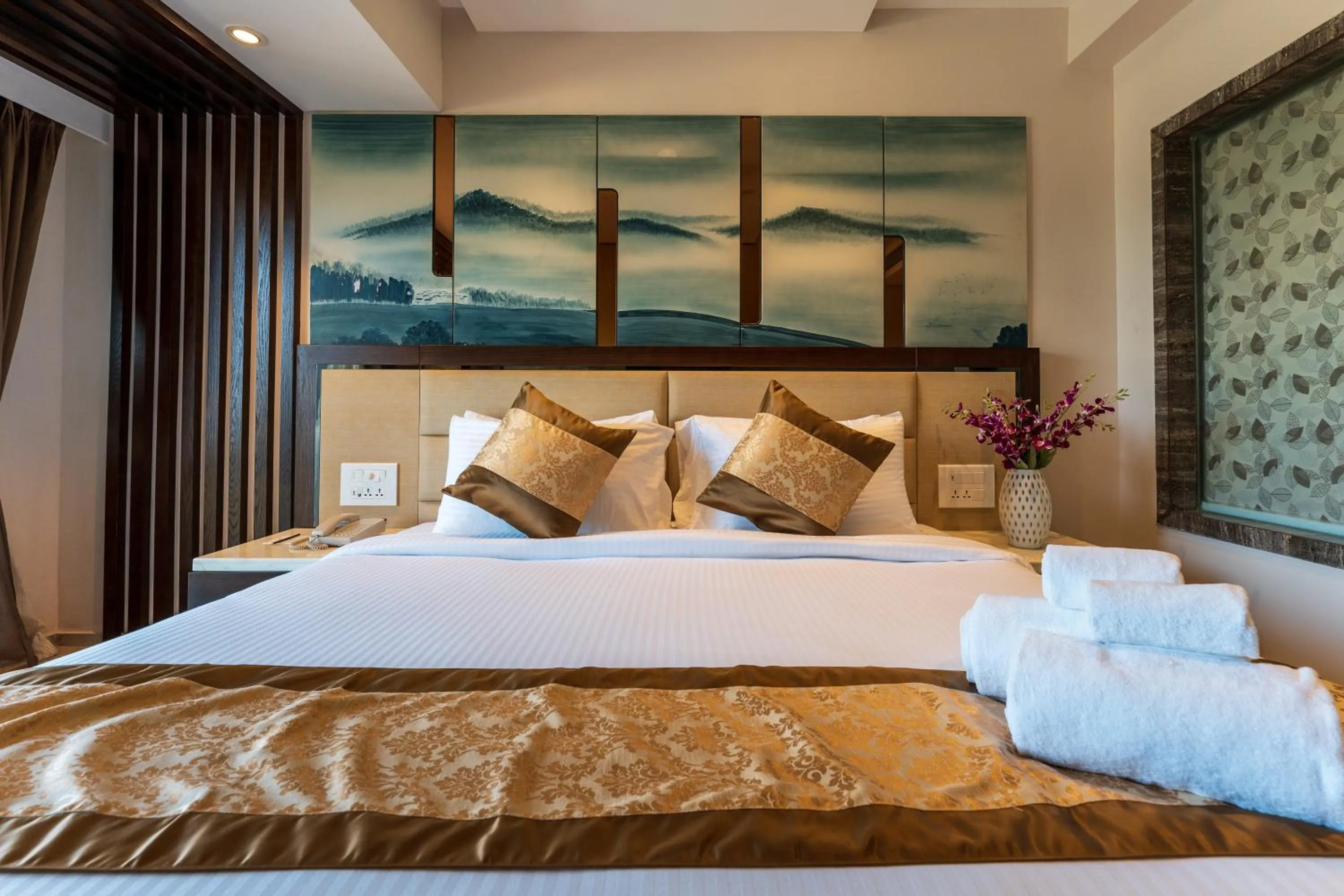 Bed in Regenta Central Imperial Candolim Goa