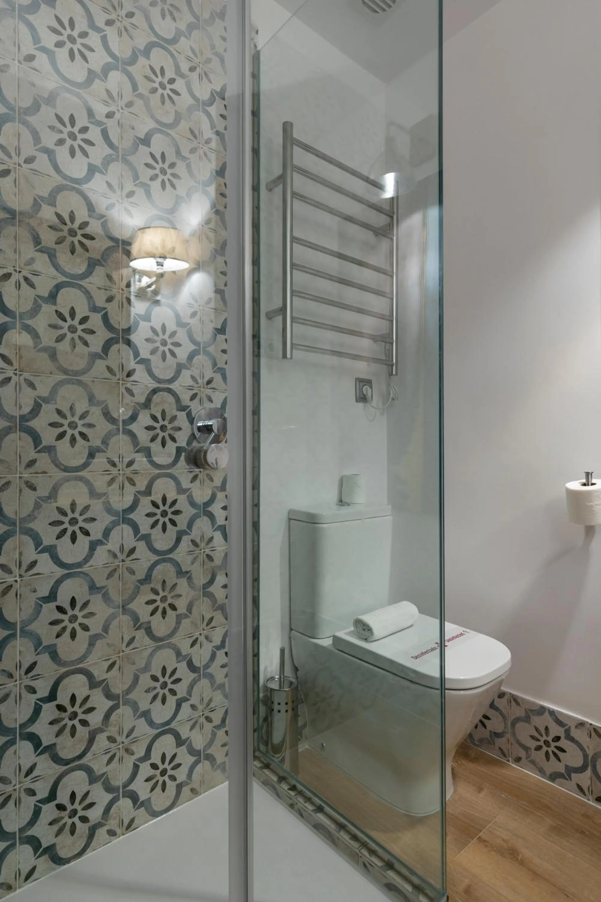 Bathroom in H-A Aparthotel Hotel Quo