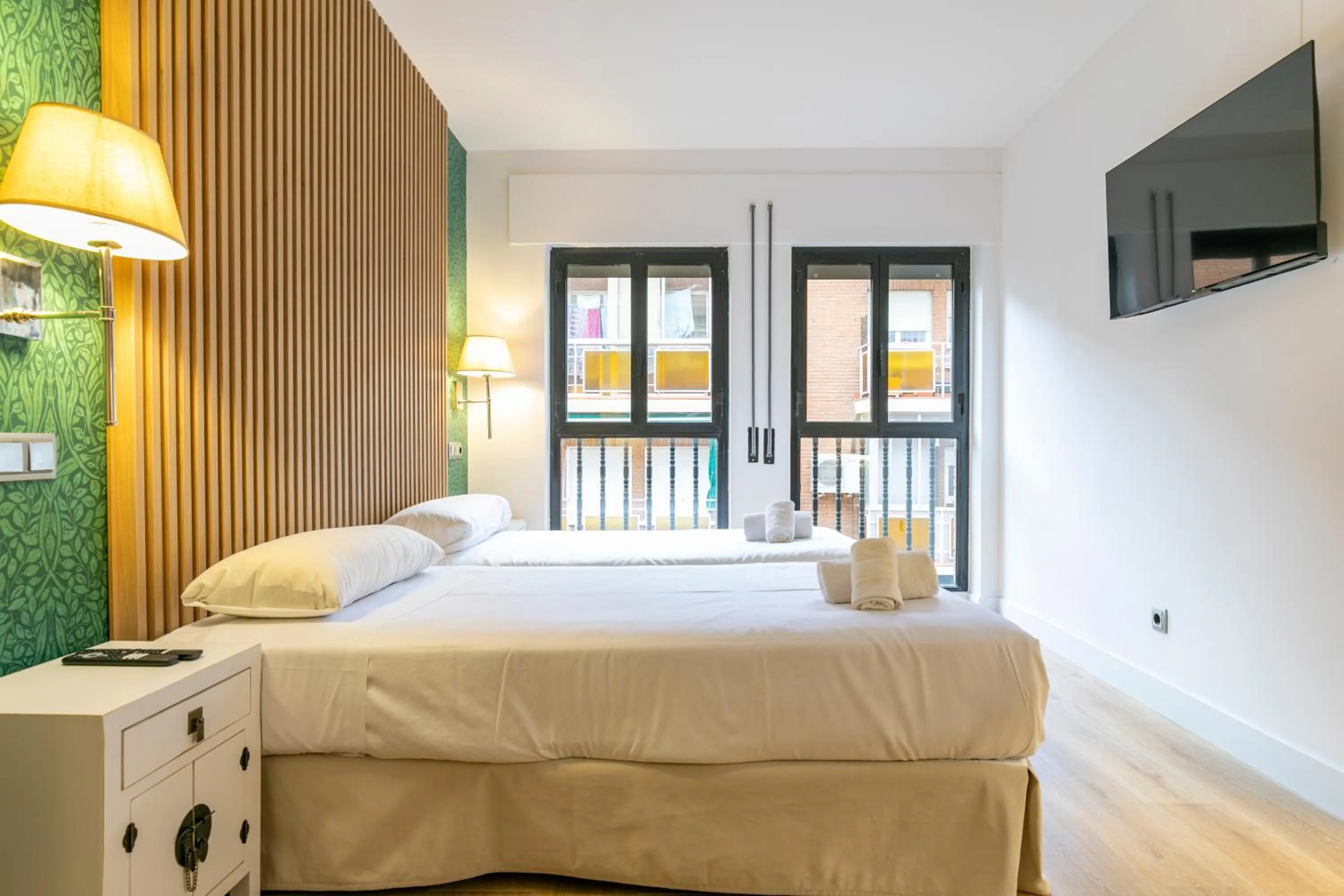 Bed in H-A Aparthotel Hotel Quo