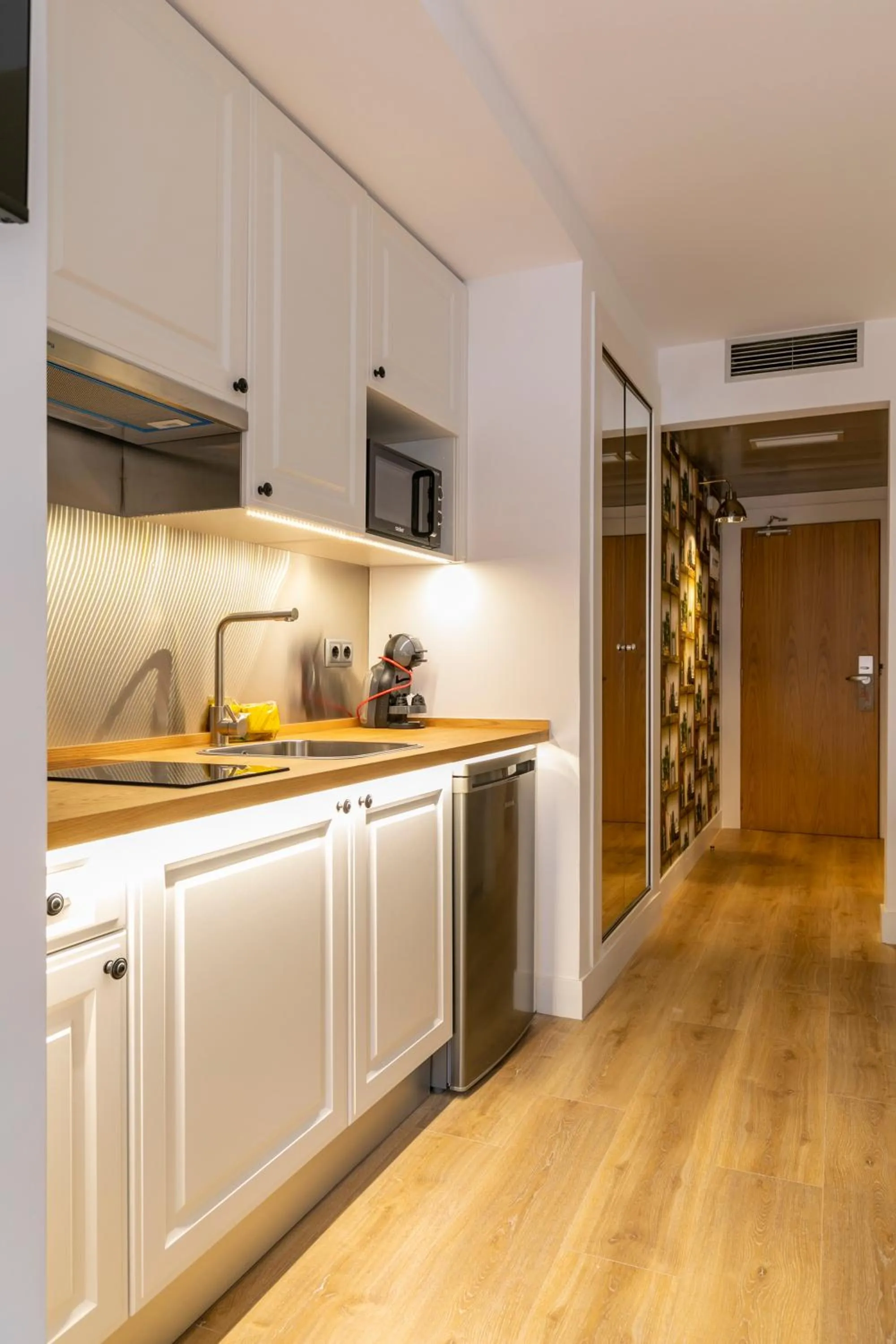 Kitchen or kitchenette in H-A Aparthotel Hotel Quo