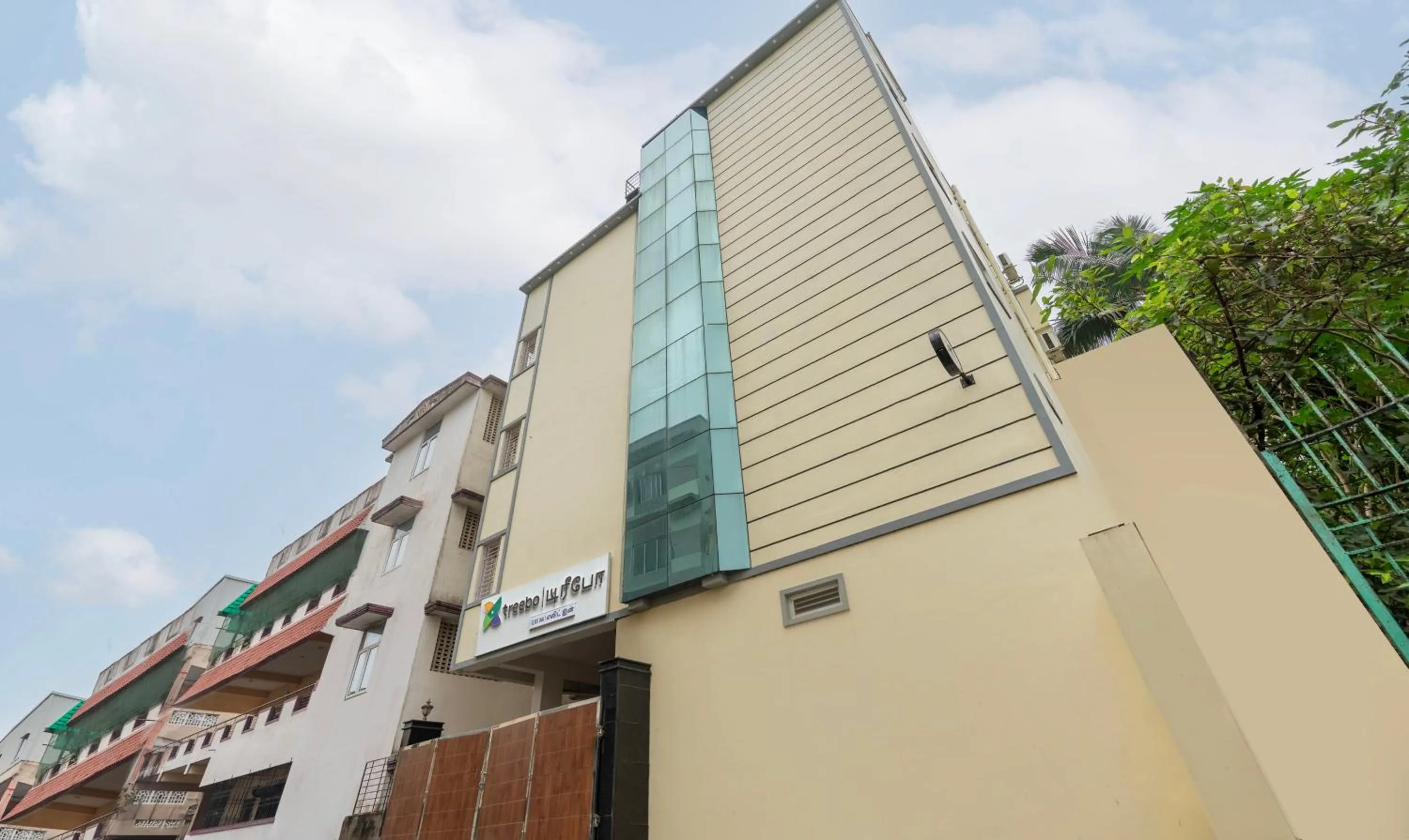 Property building in Treebo Elite Inn