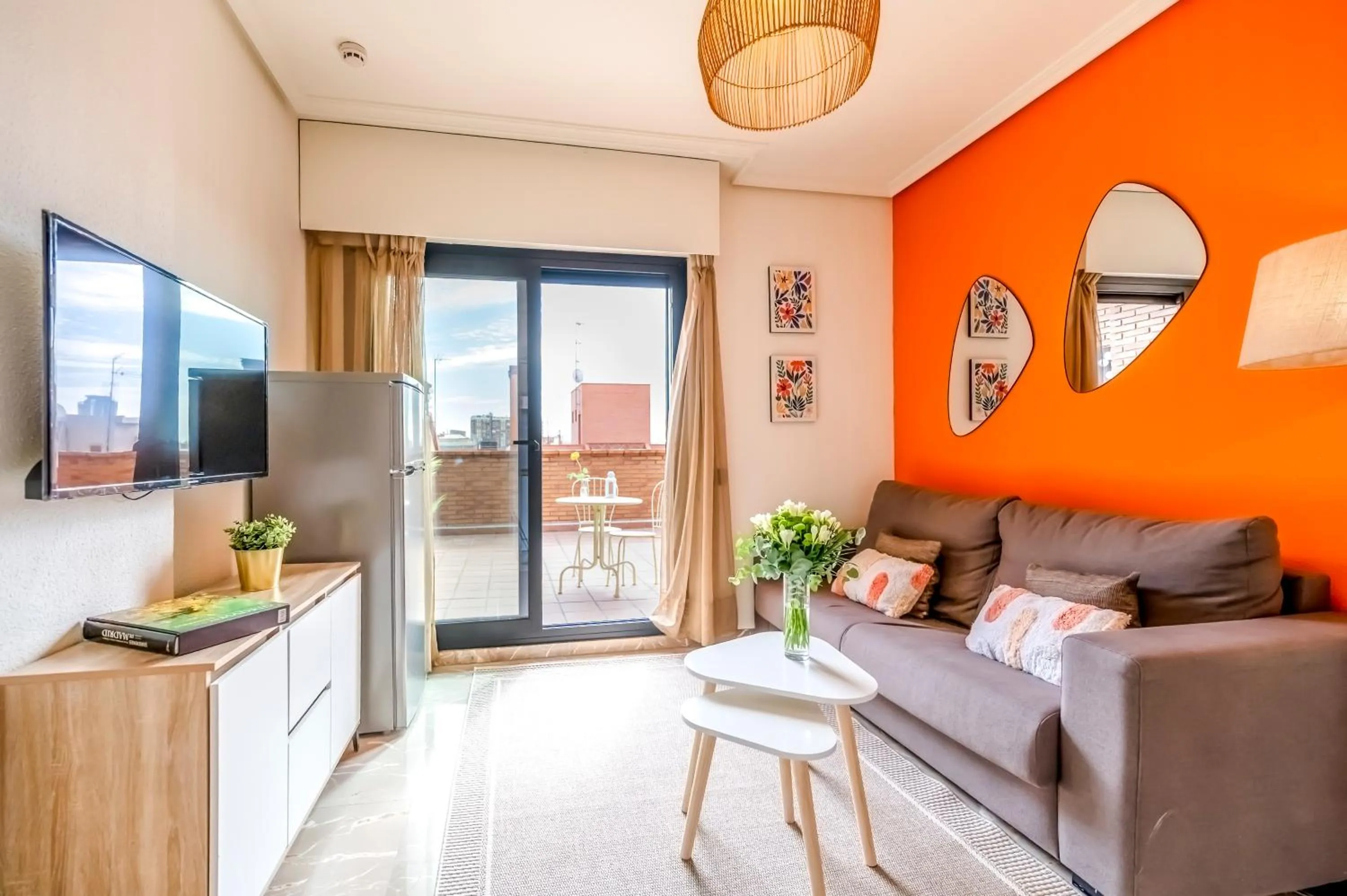 Communal lounge/ TV room in Apartamentos G3 Galeon