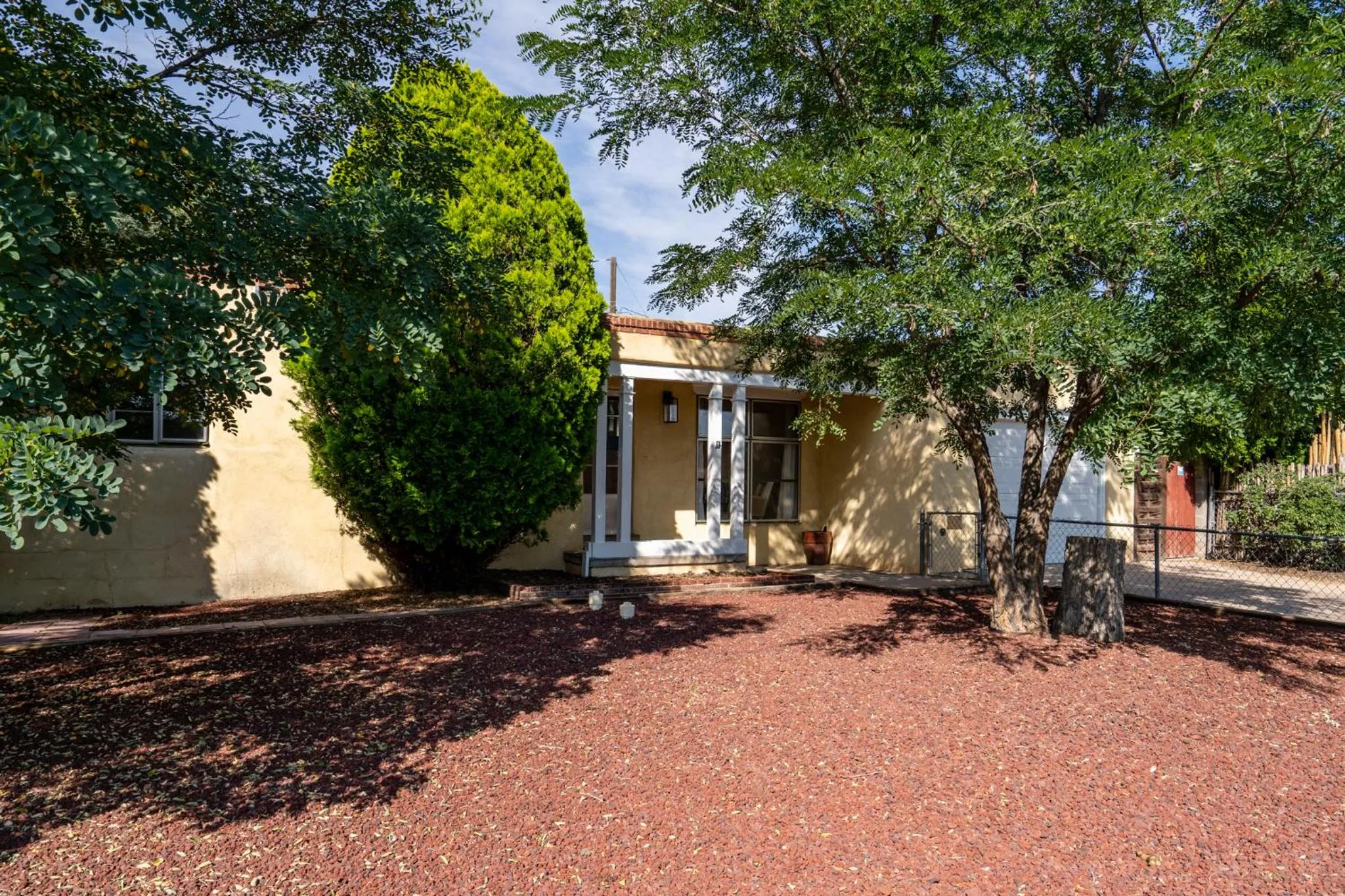 Property building in Casa Solana Cottage