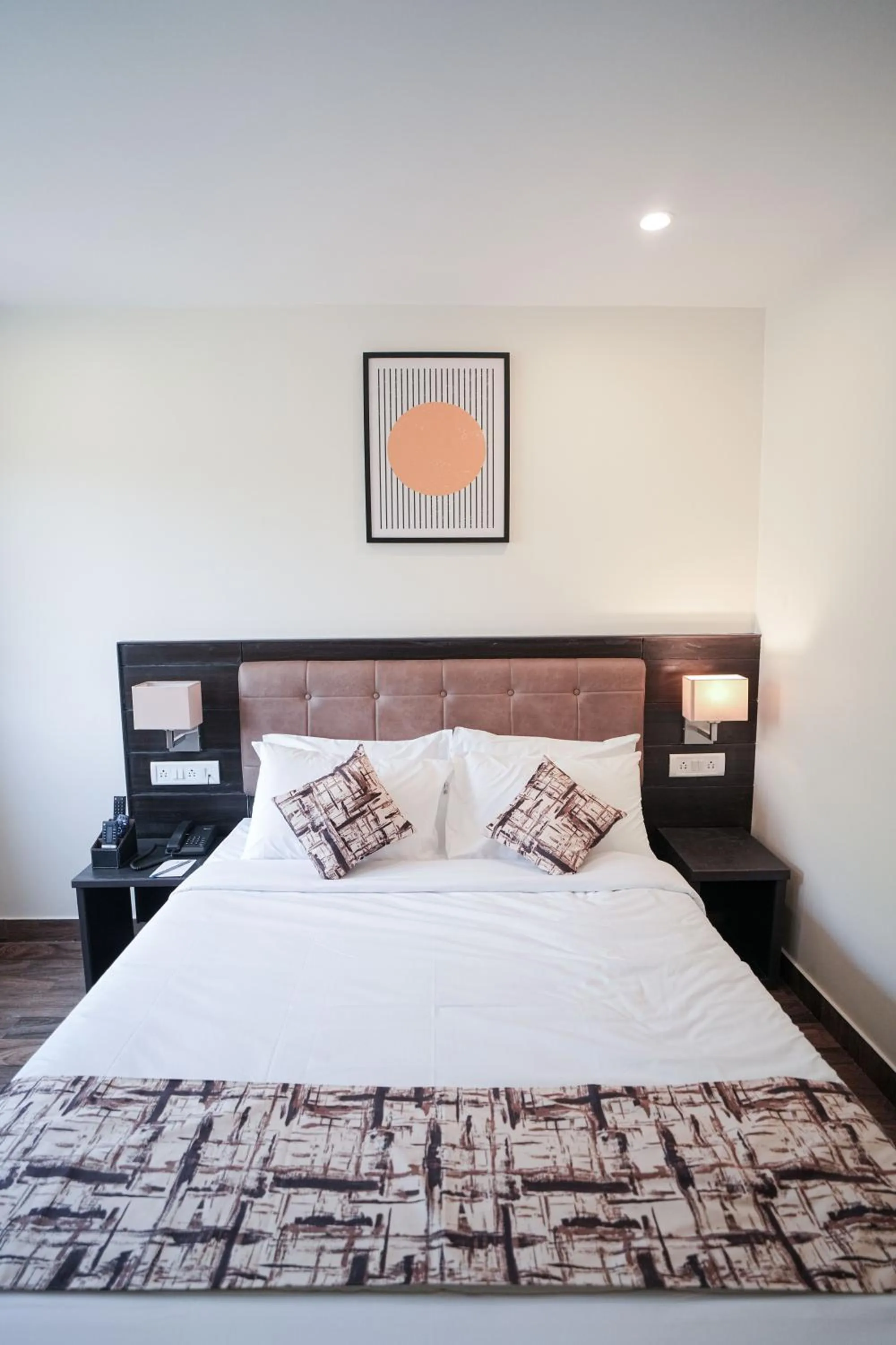 Photo of the whole room, Bed in VITS SELECT BENGALURU Near Manyata Tech