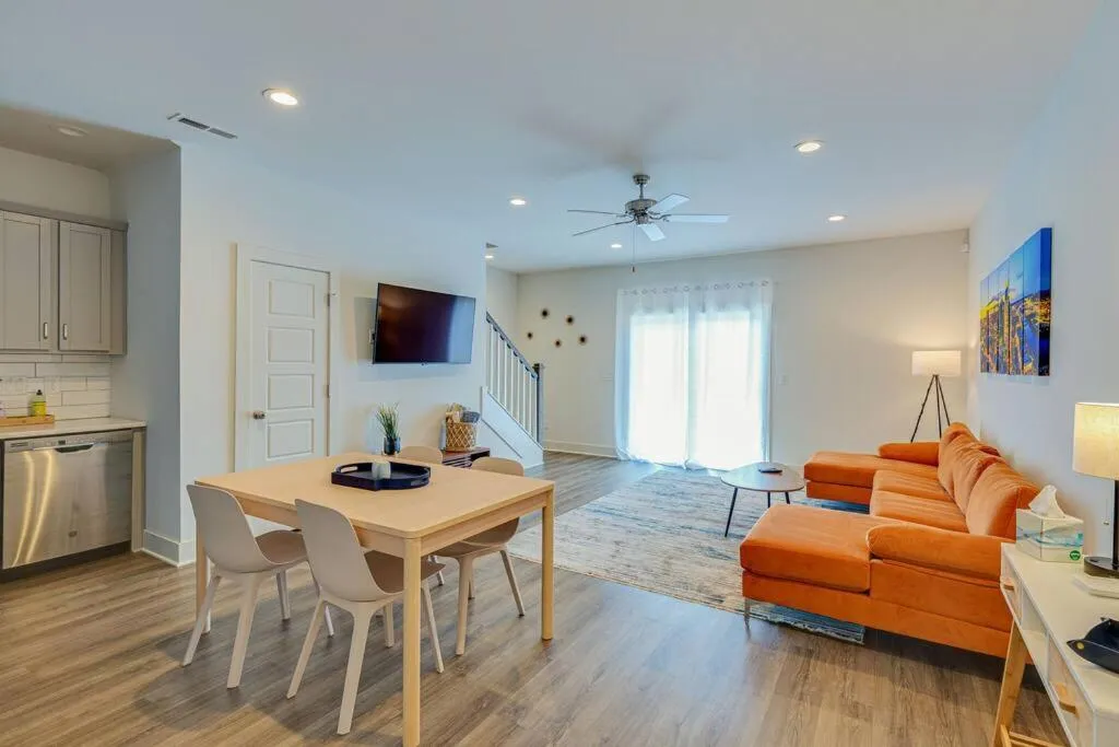 Kitchen or kitchenette in #BestStayEverNashville