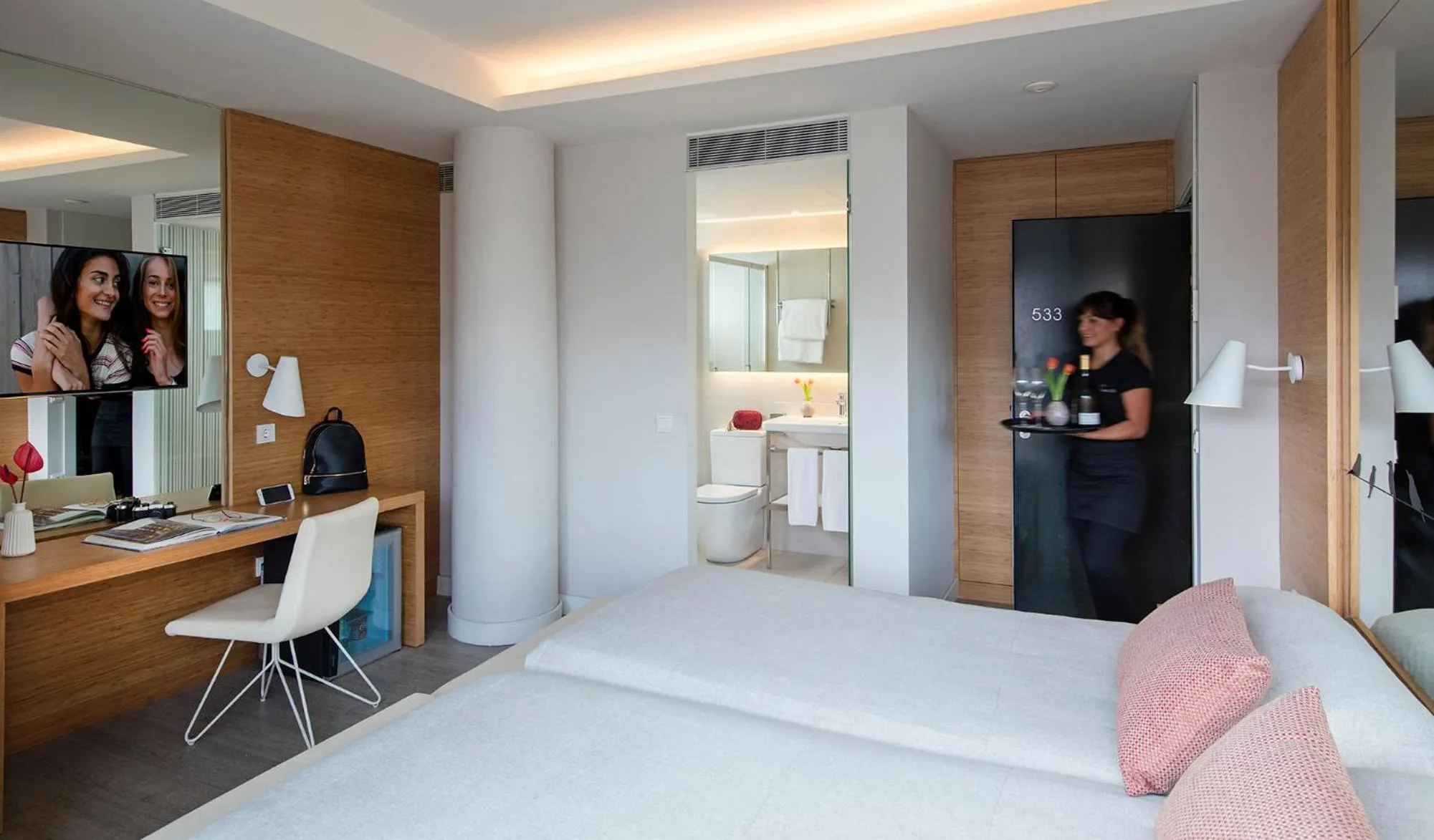 Photo of the whole room, Bed in Park Hotel