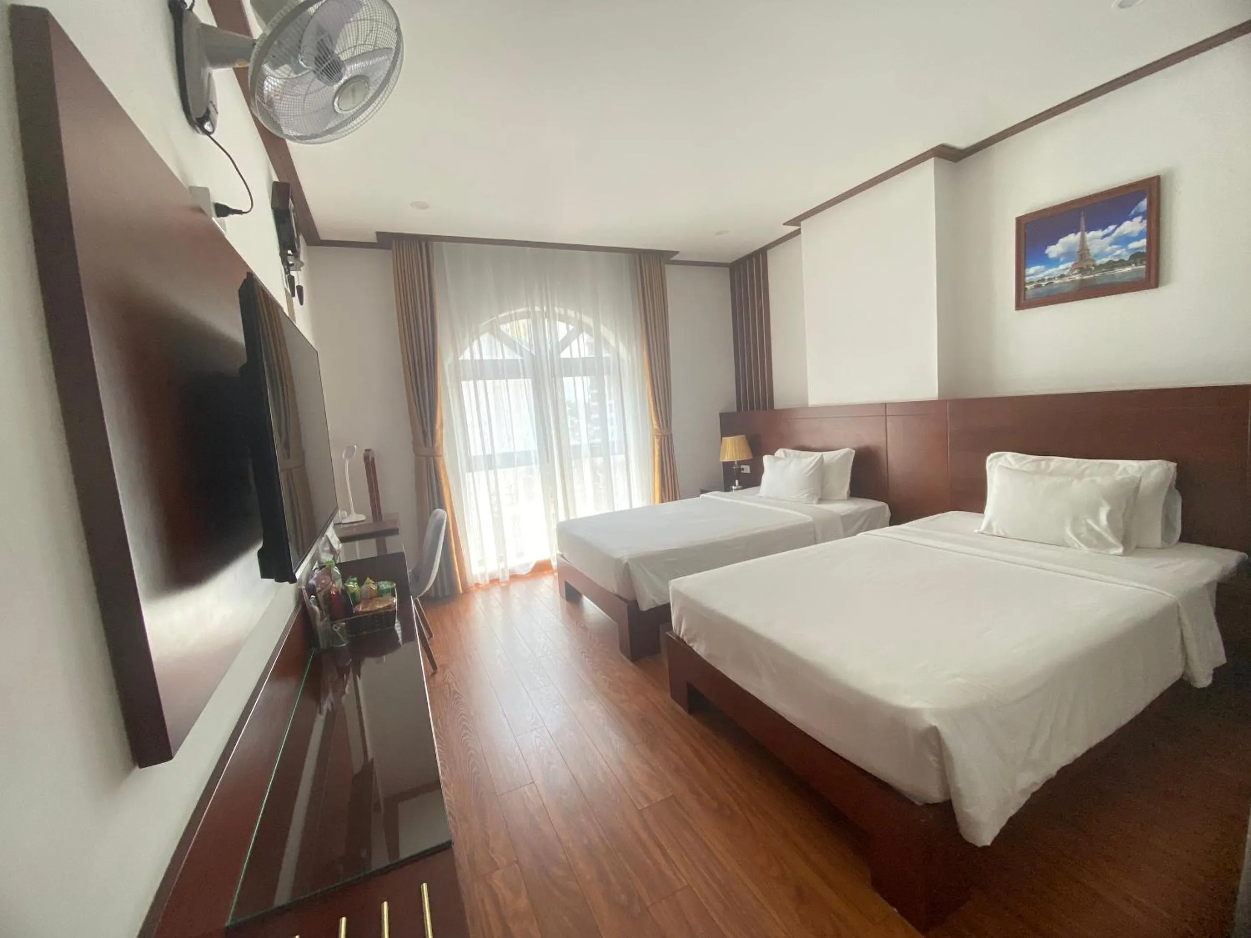 Photo of the whole room, Bed in A25 Hotel - Bãi Cháy Hạ Long