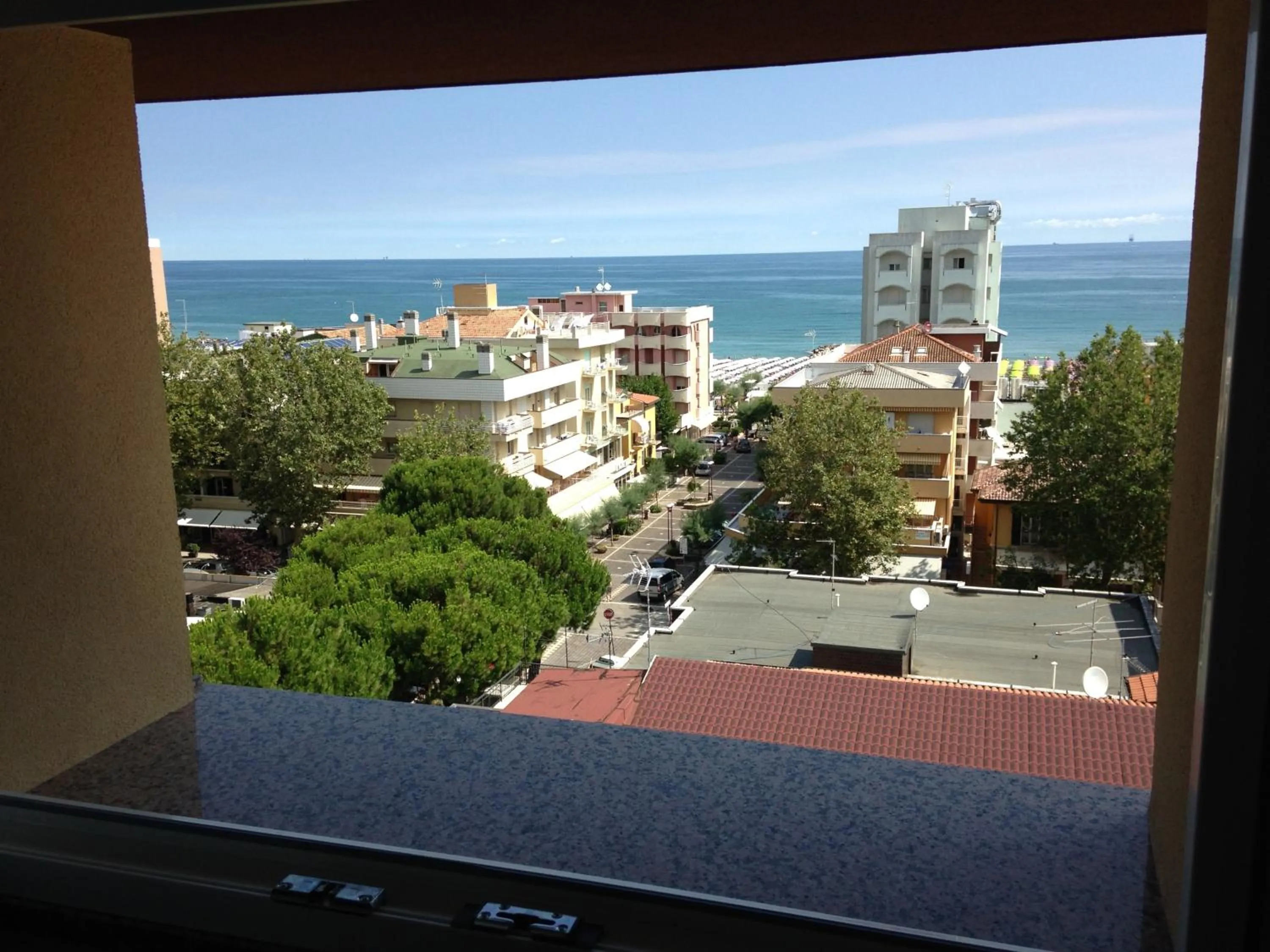 Standard Single Room - single occupancy in Mon Hotel