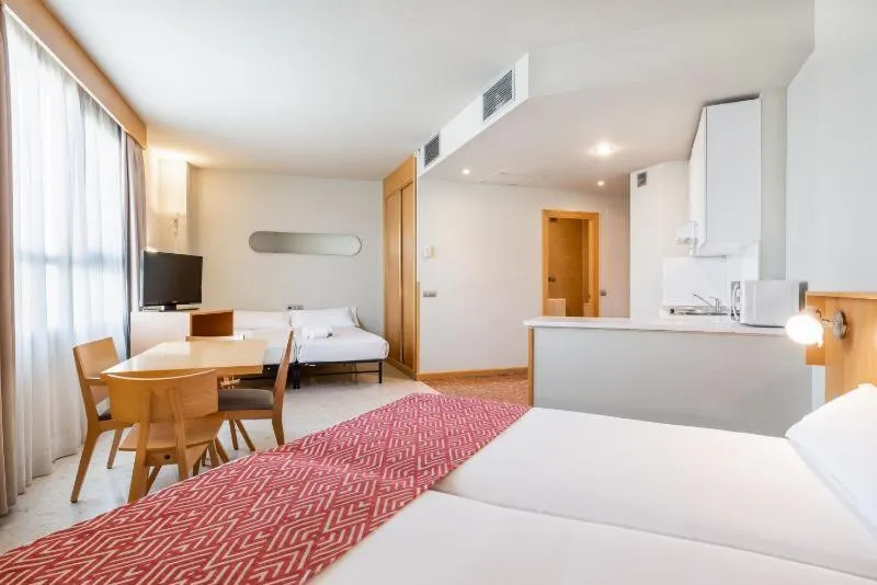 Bedroom, Bed in Aparthotel Exe Campus San Mamés