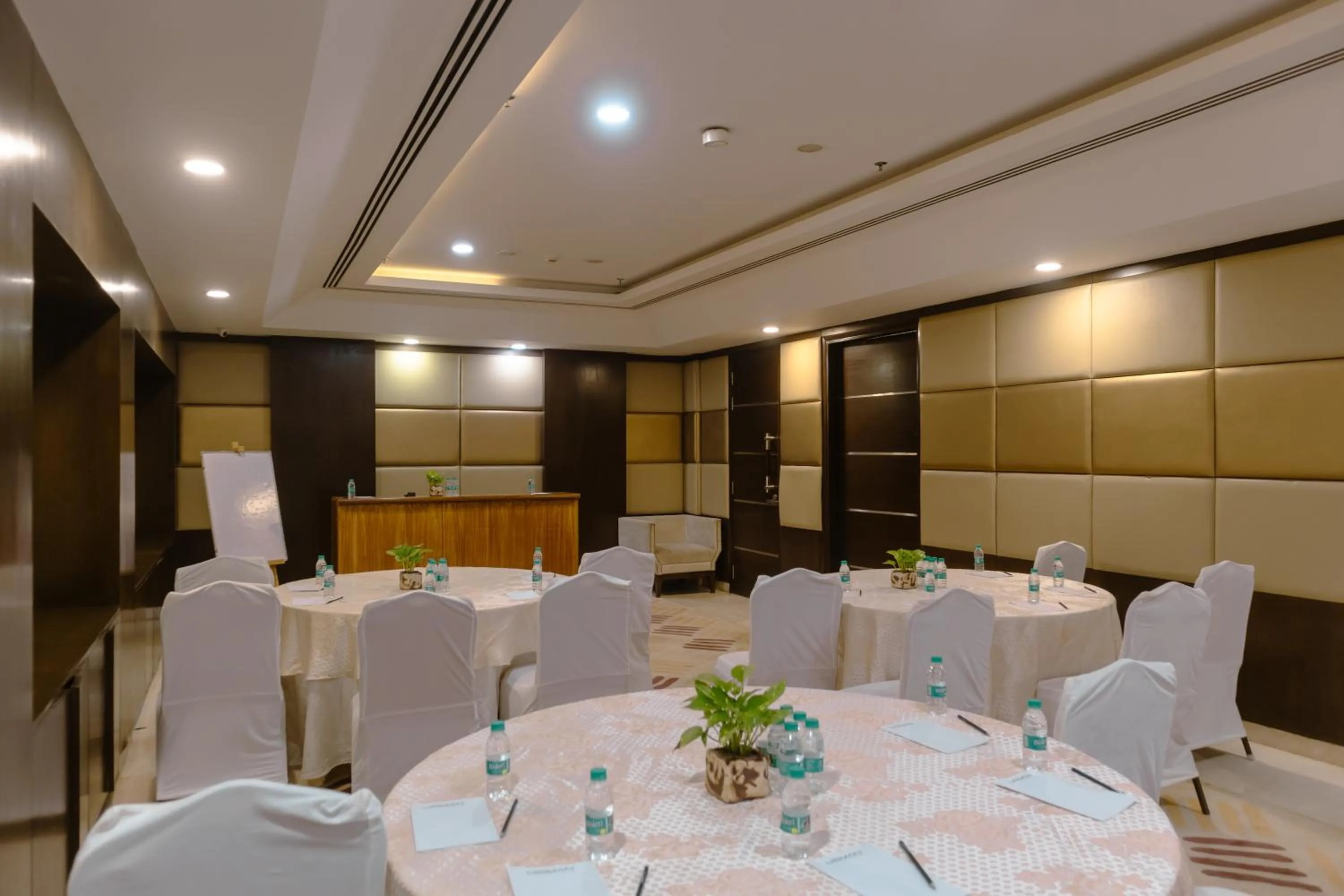 Meeting/conference room in Udman Hotel Chhattarpur