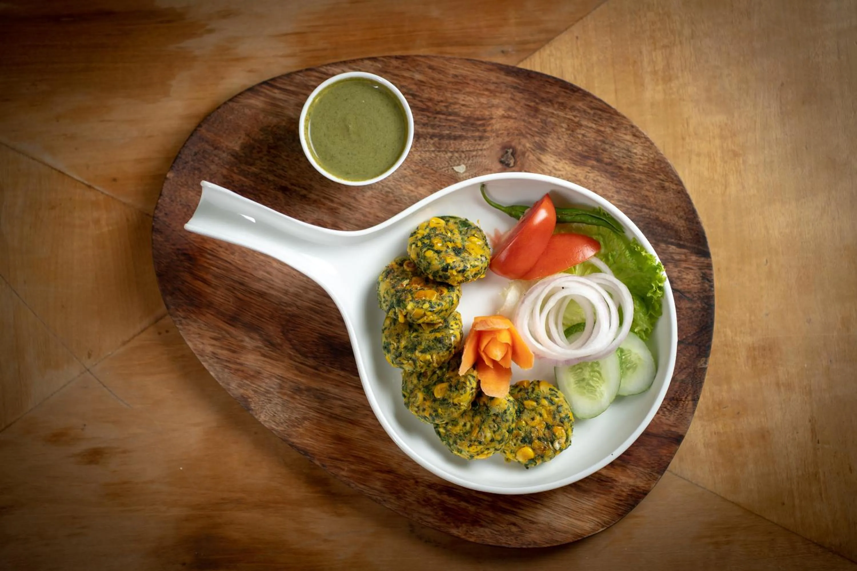 Food and drinks in Udman Hotel at 18km from IGI Airport, By Ferns N Petals, Chattarpur, Delhi