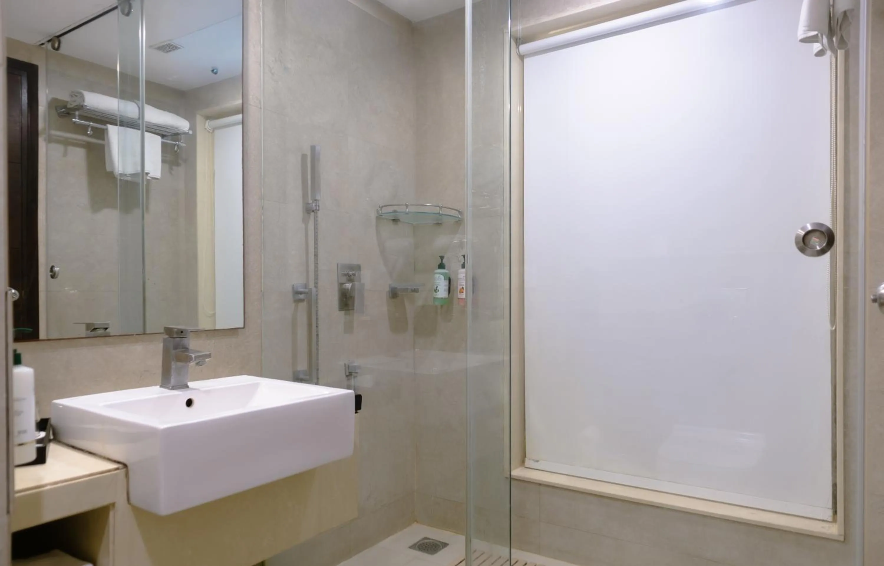Bathroom in Udman Hotel Chhattarpur