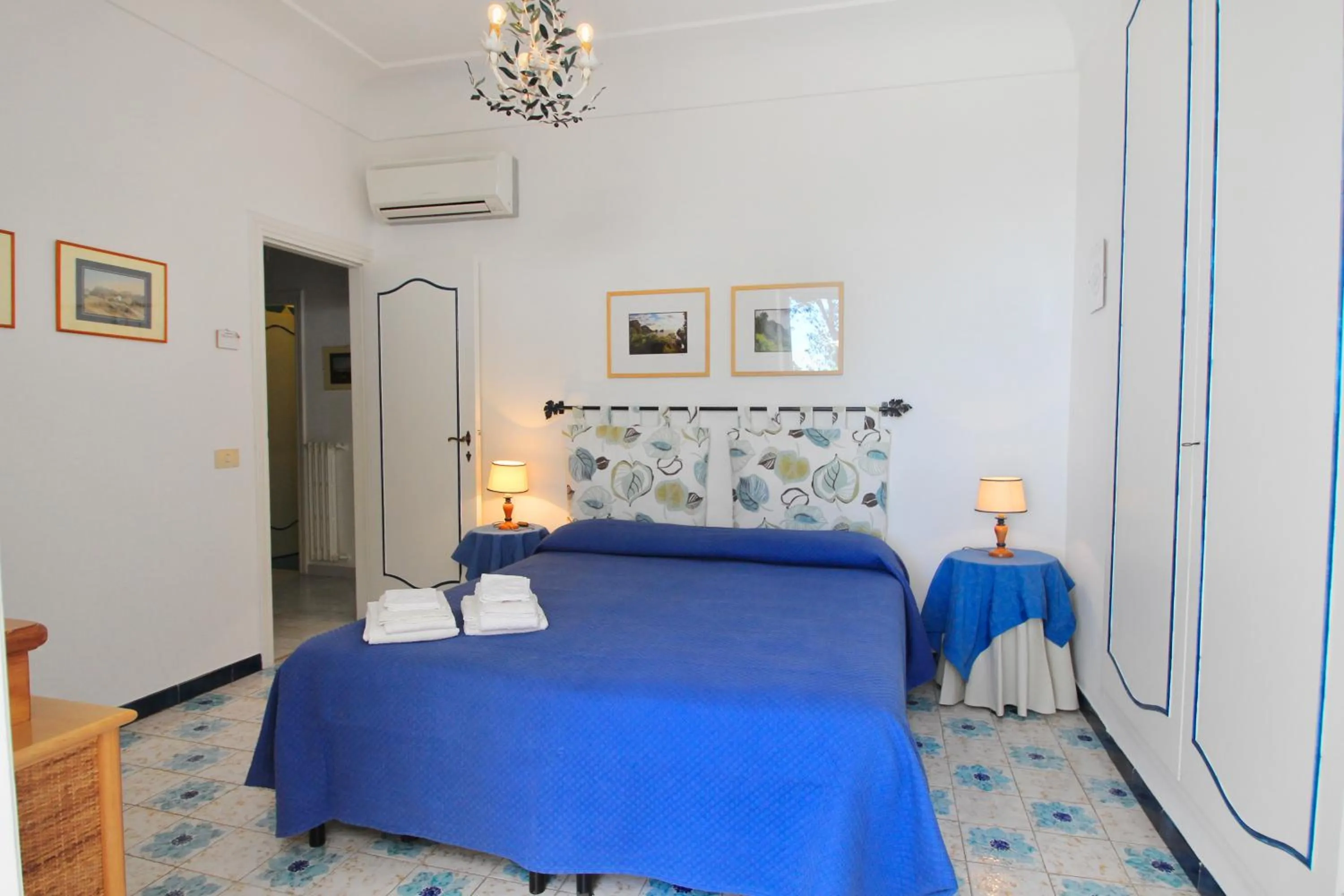 Photo of the whole room, Bed in Casa Augusto B&B