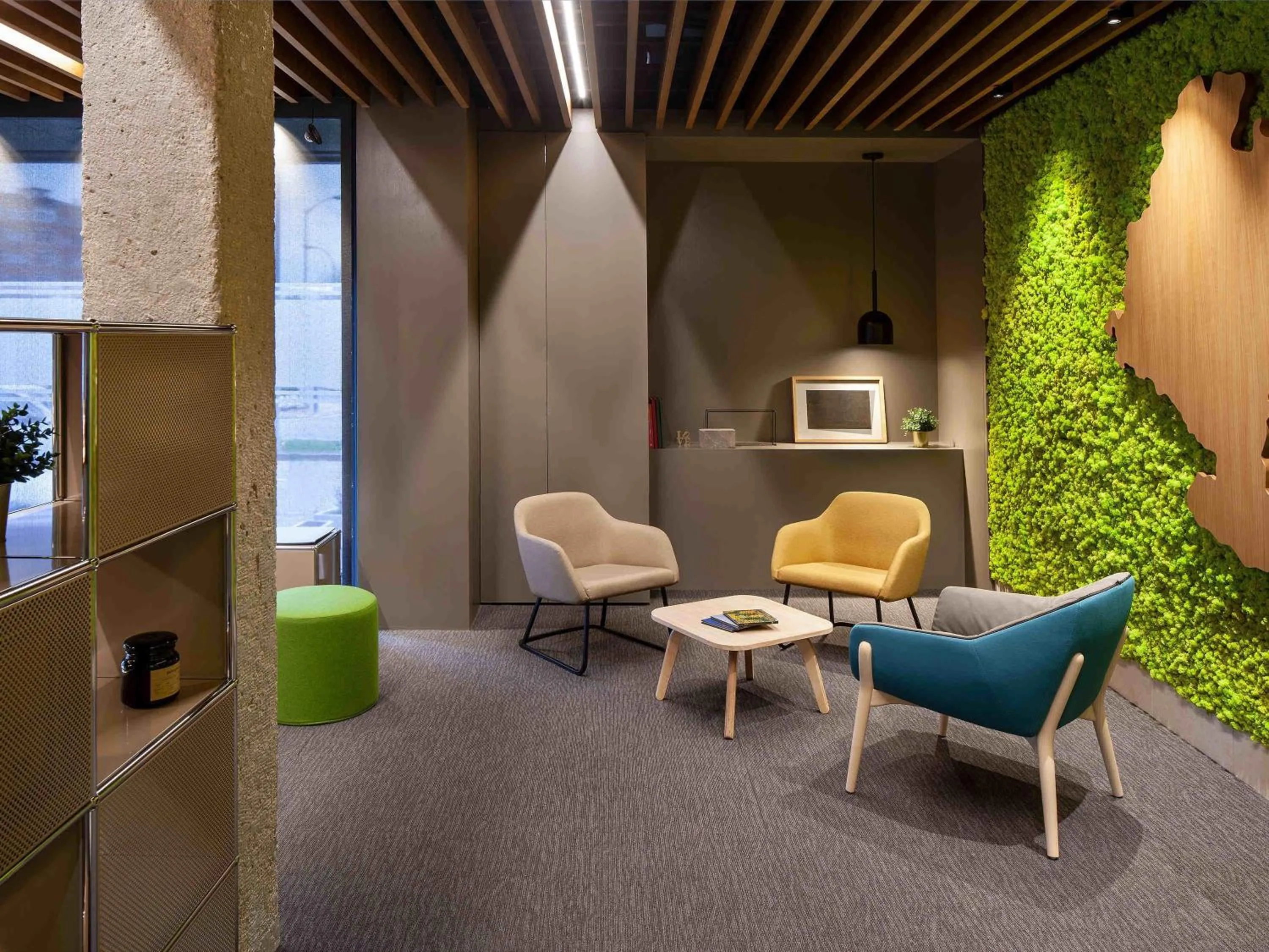 Property building in ibis Styles Pamplona Noain