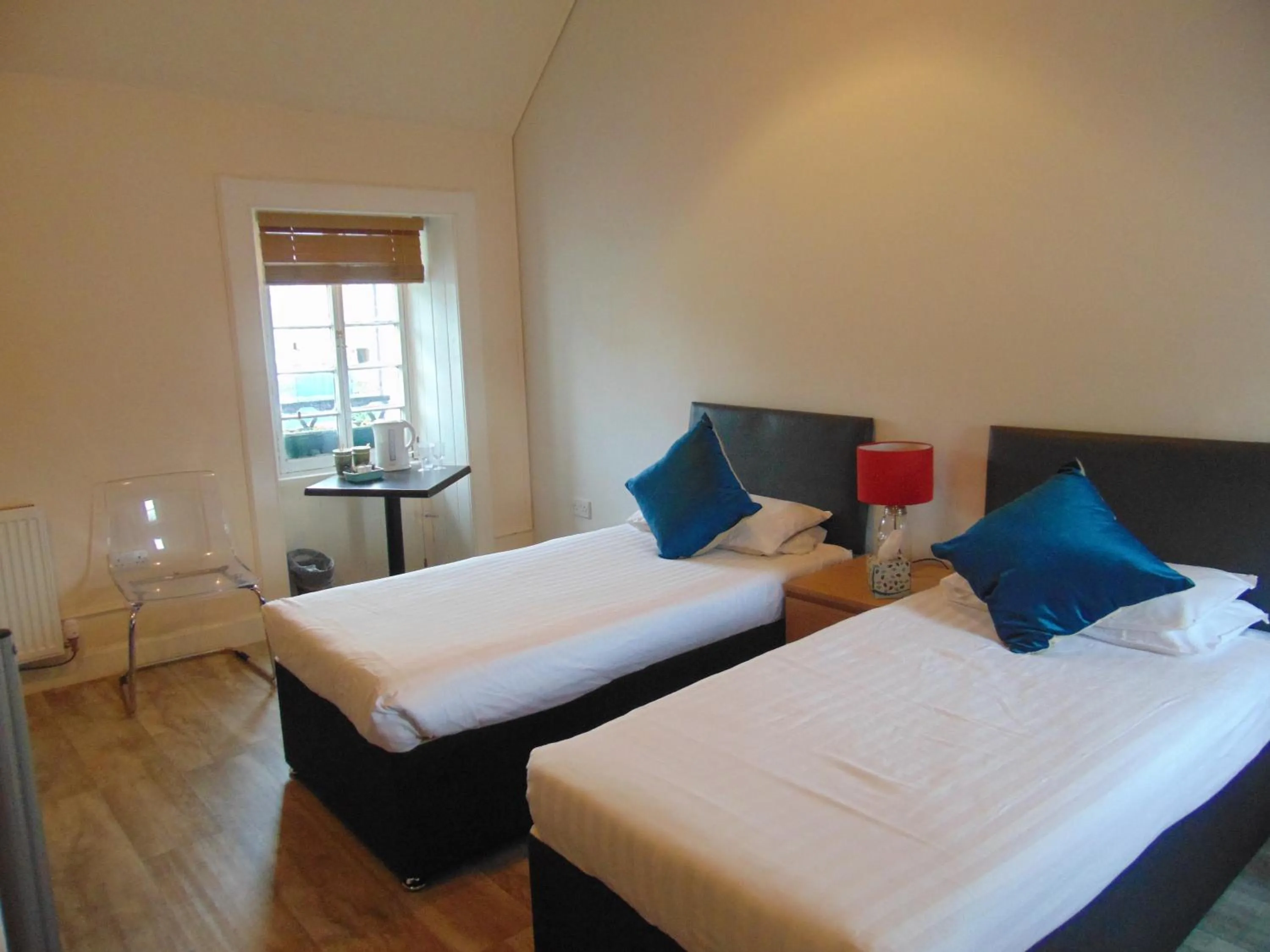 Bedroom, Bed in Callander Hostel