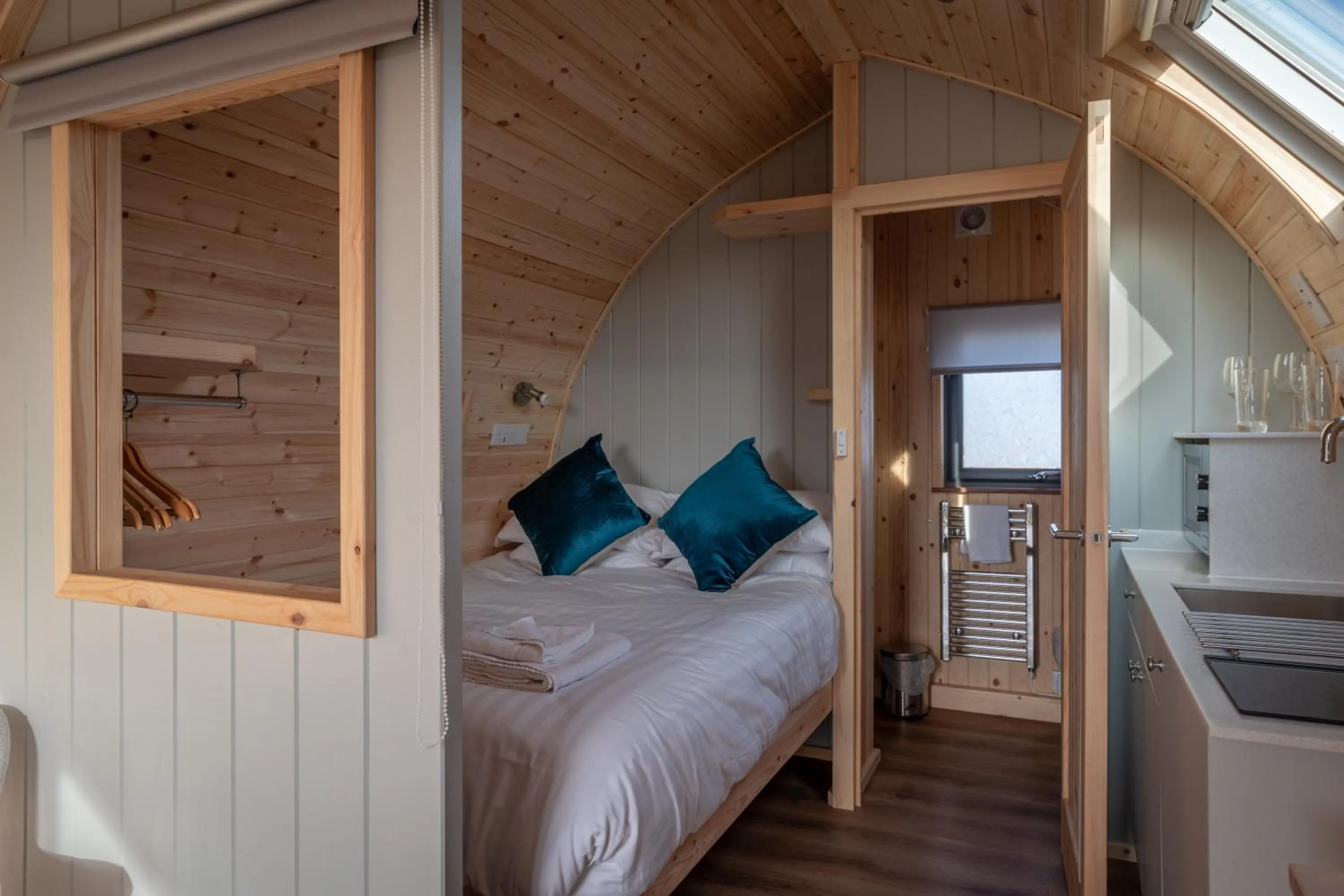 Bedroom, Bed in Callander Hostel