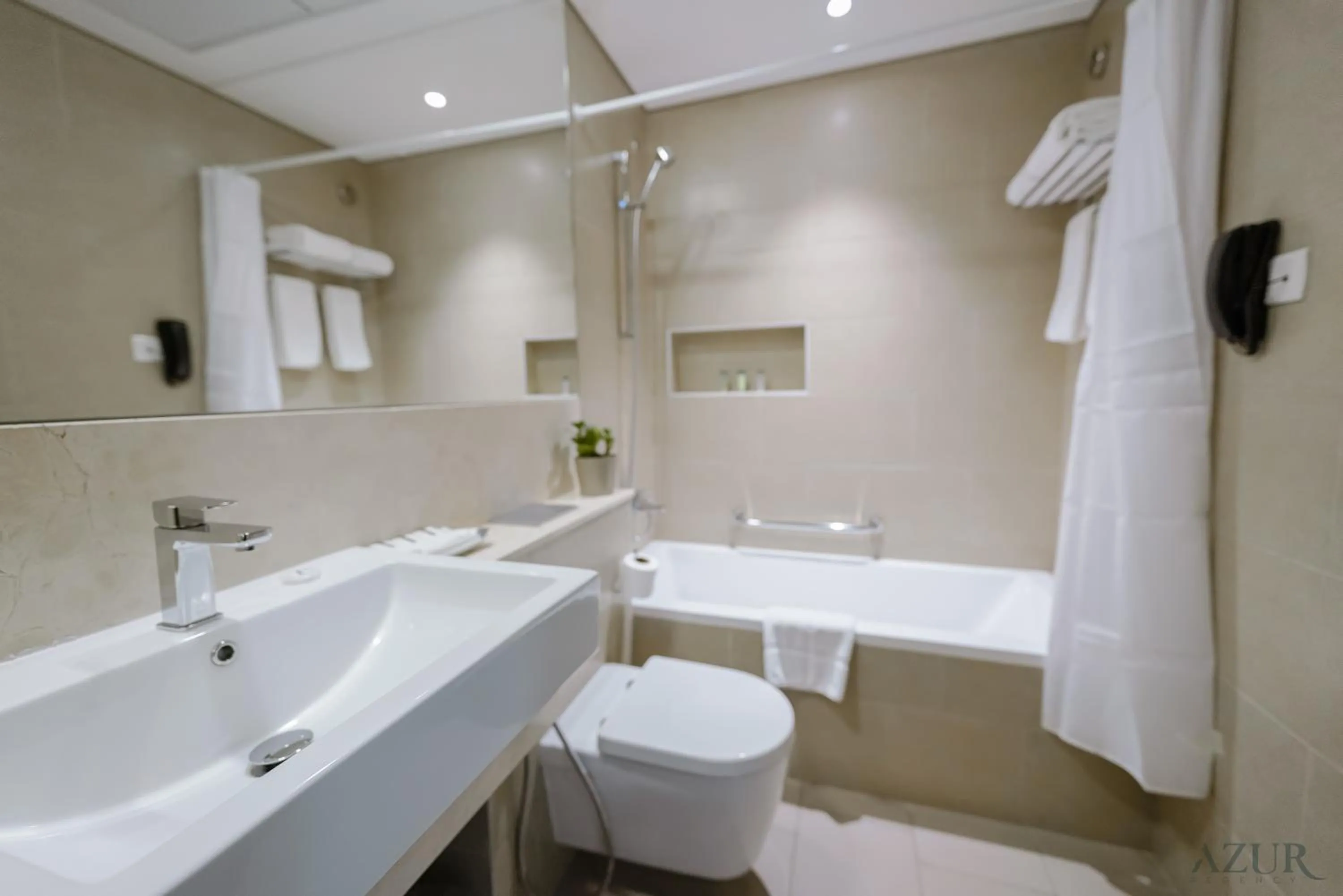 Shower in Azur Regency Hotel Apartments