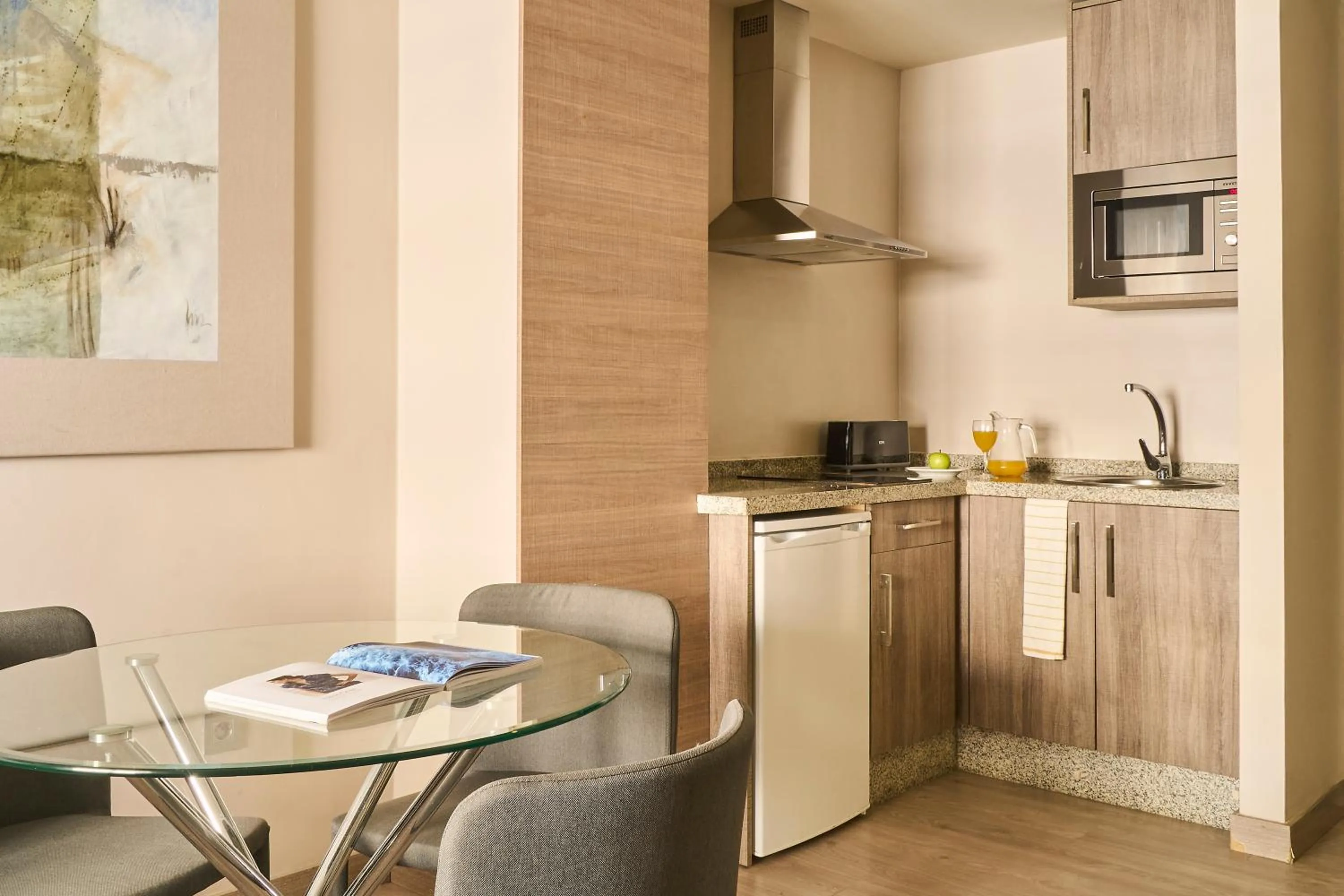 Kitchen or kitchenette in Ona Marbella Inn