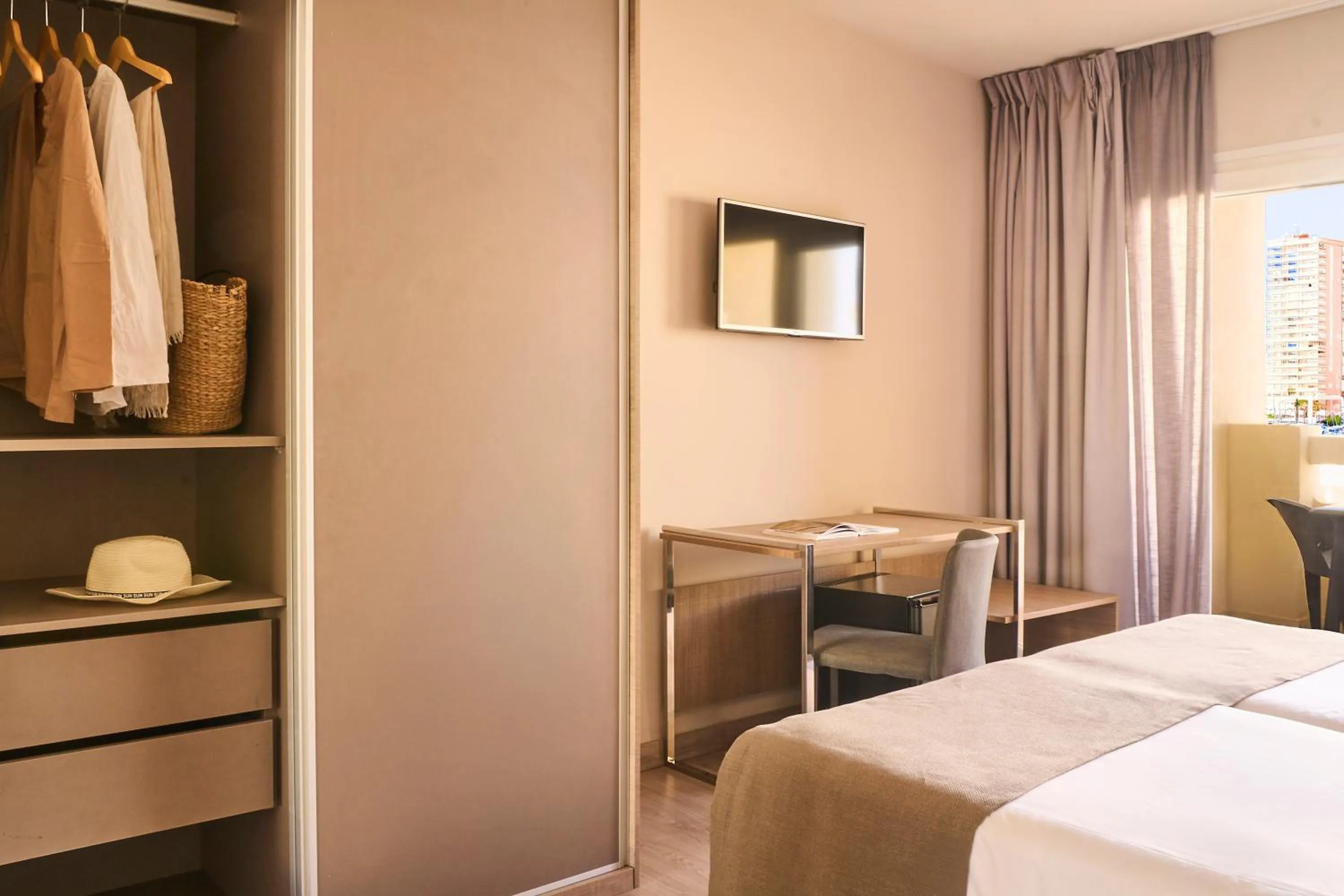 Bedroom, Bed in Ona Marbella Inn