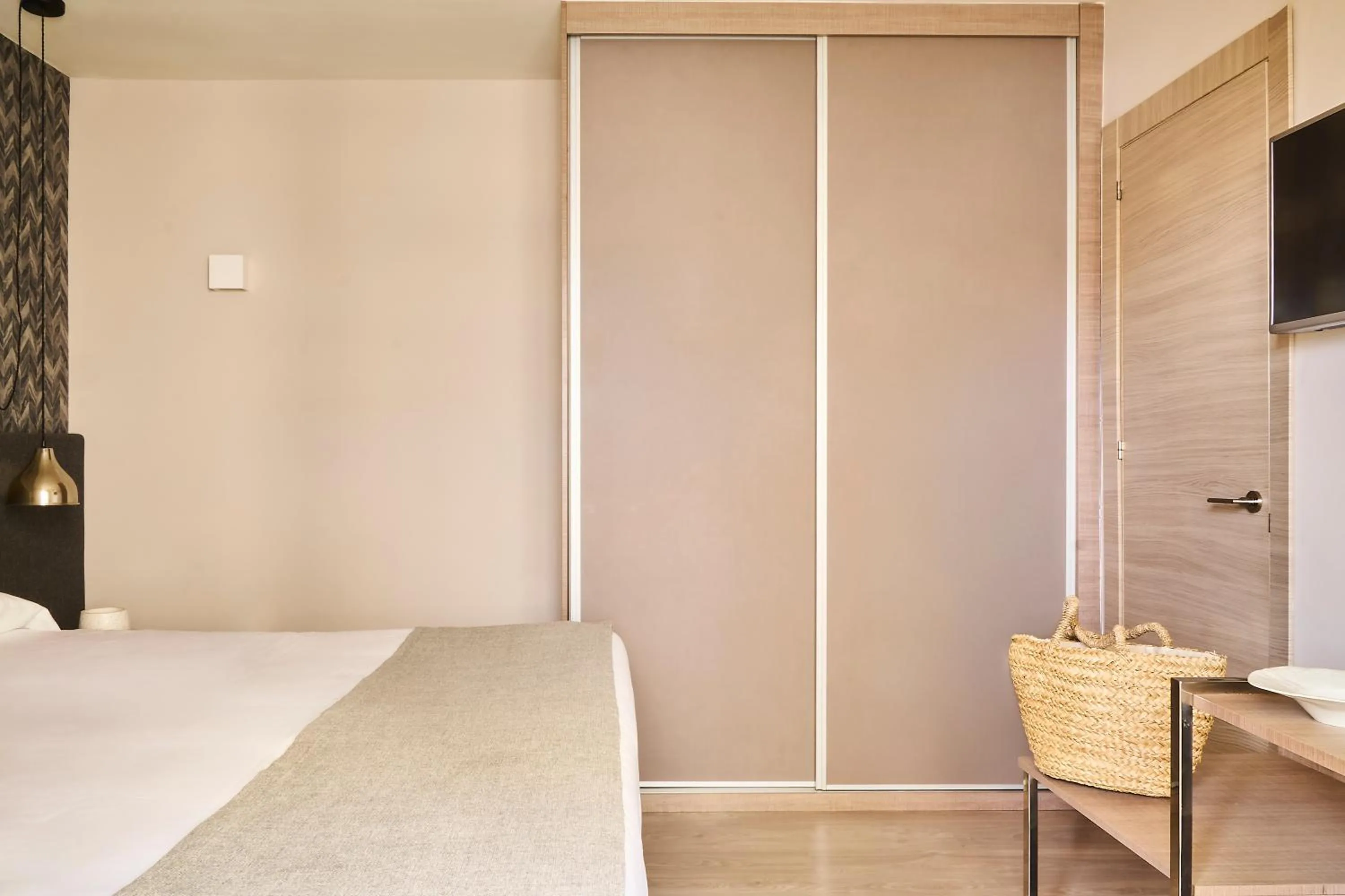 Bedroom, Bed in Ona Marbella Inn