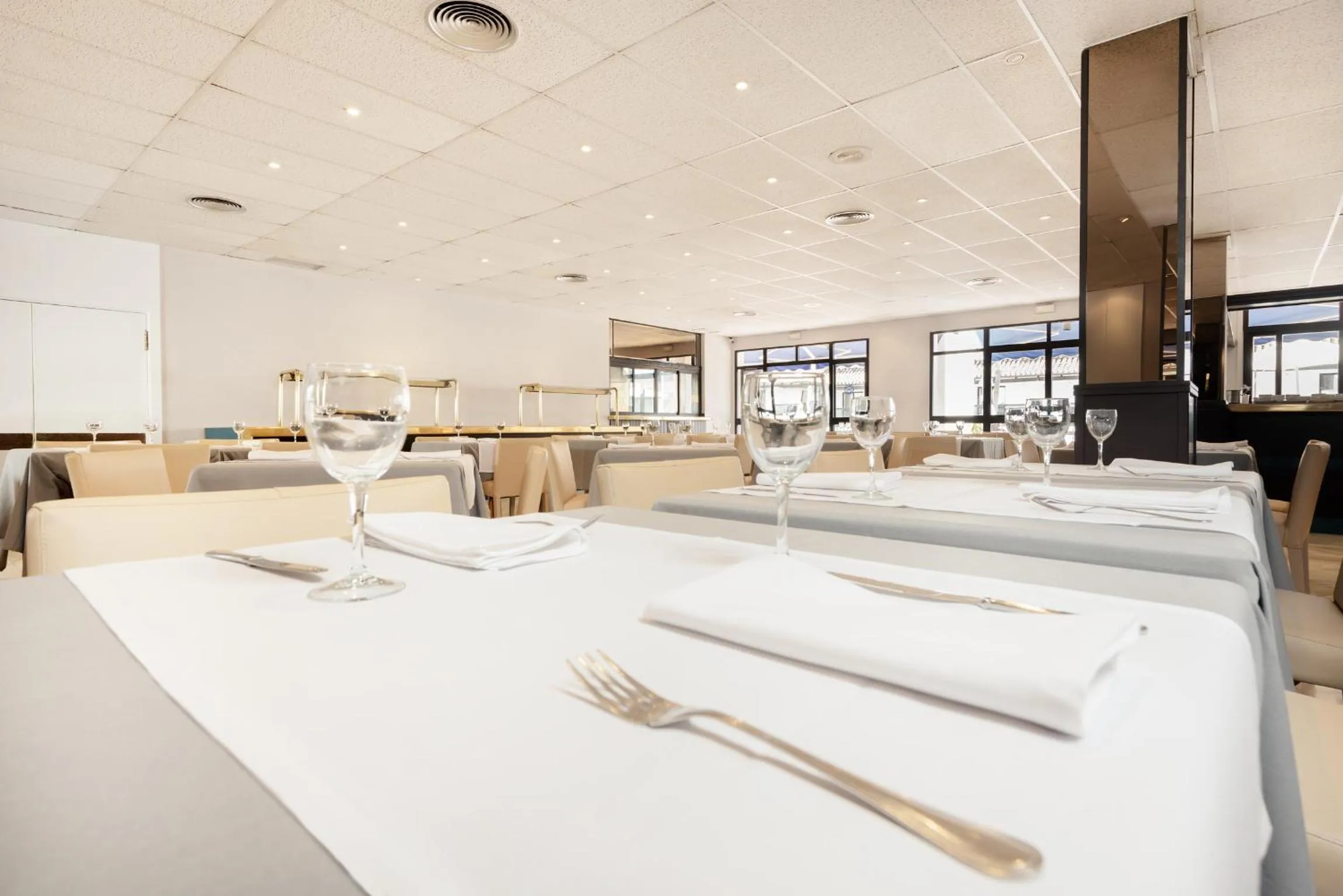 Restaurant/places to eat in Ona Diana Park