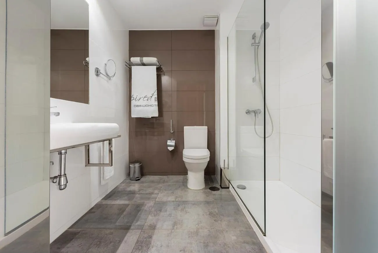 Shower in Ona Diana Park