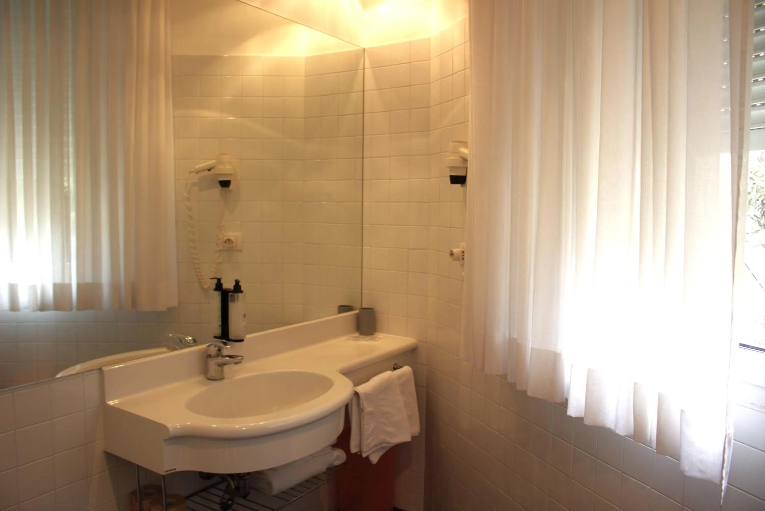 Shower in Residence Adriatico