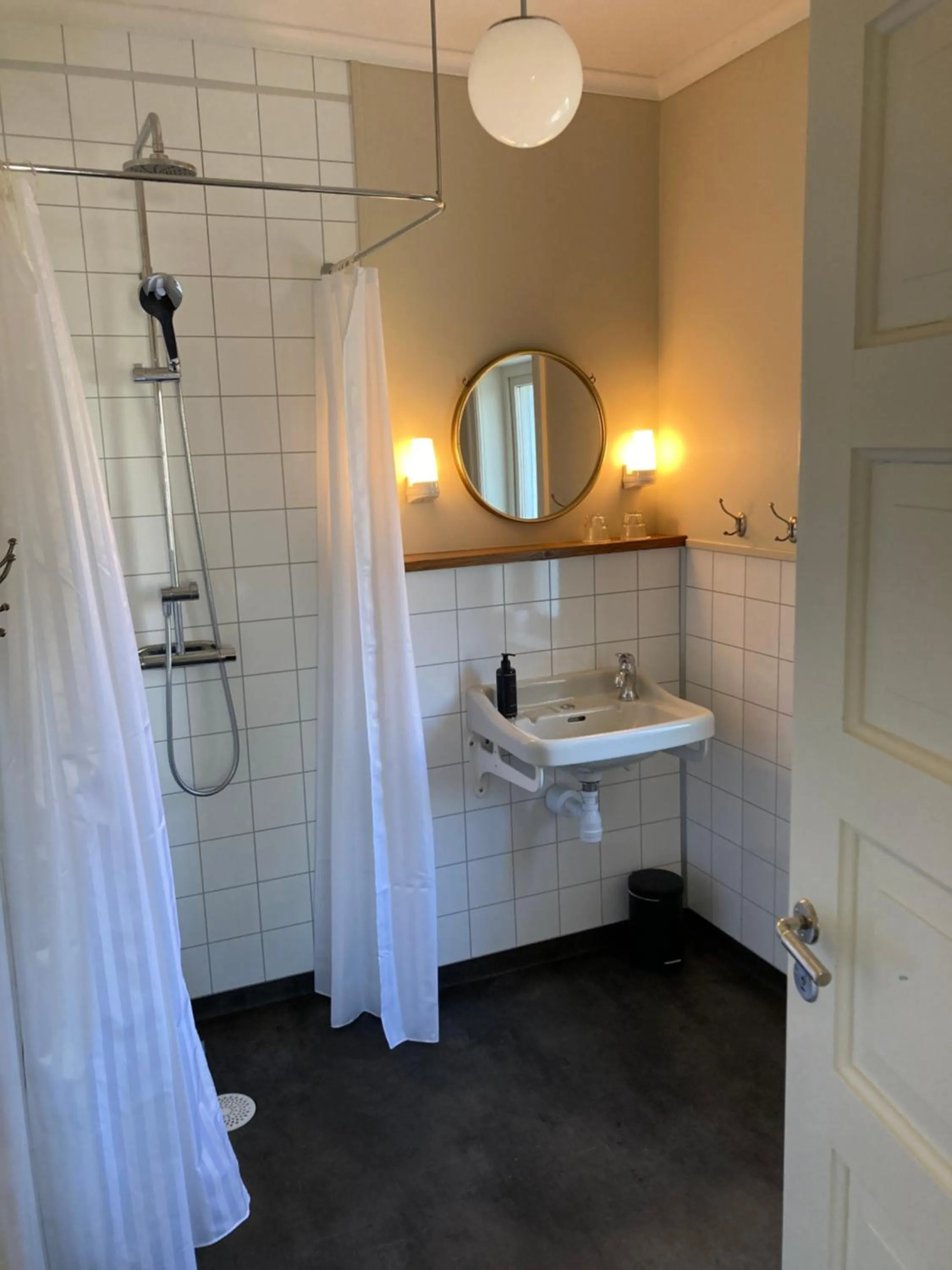 Bathroom in Hotell Stensborg