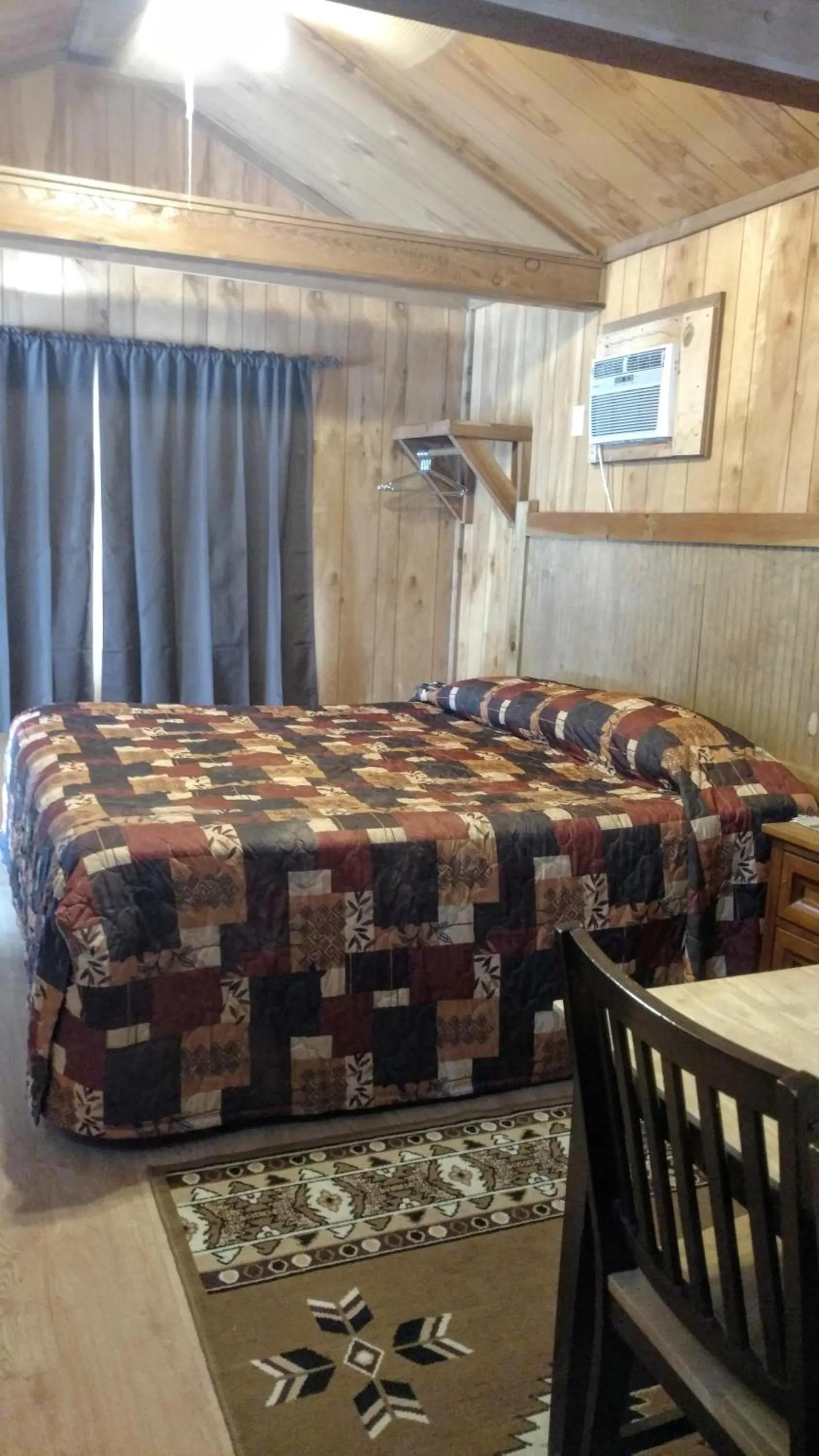 Bed in Chama River Bend Lodge