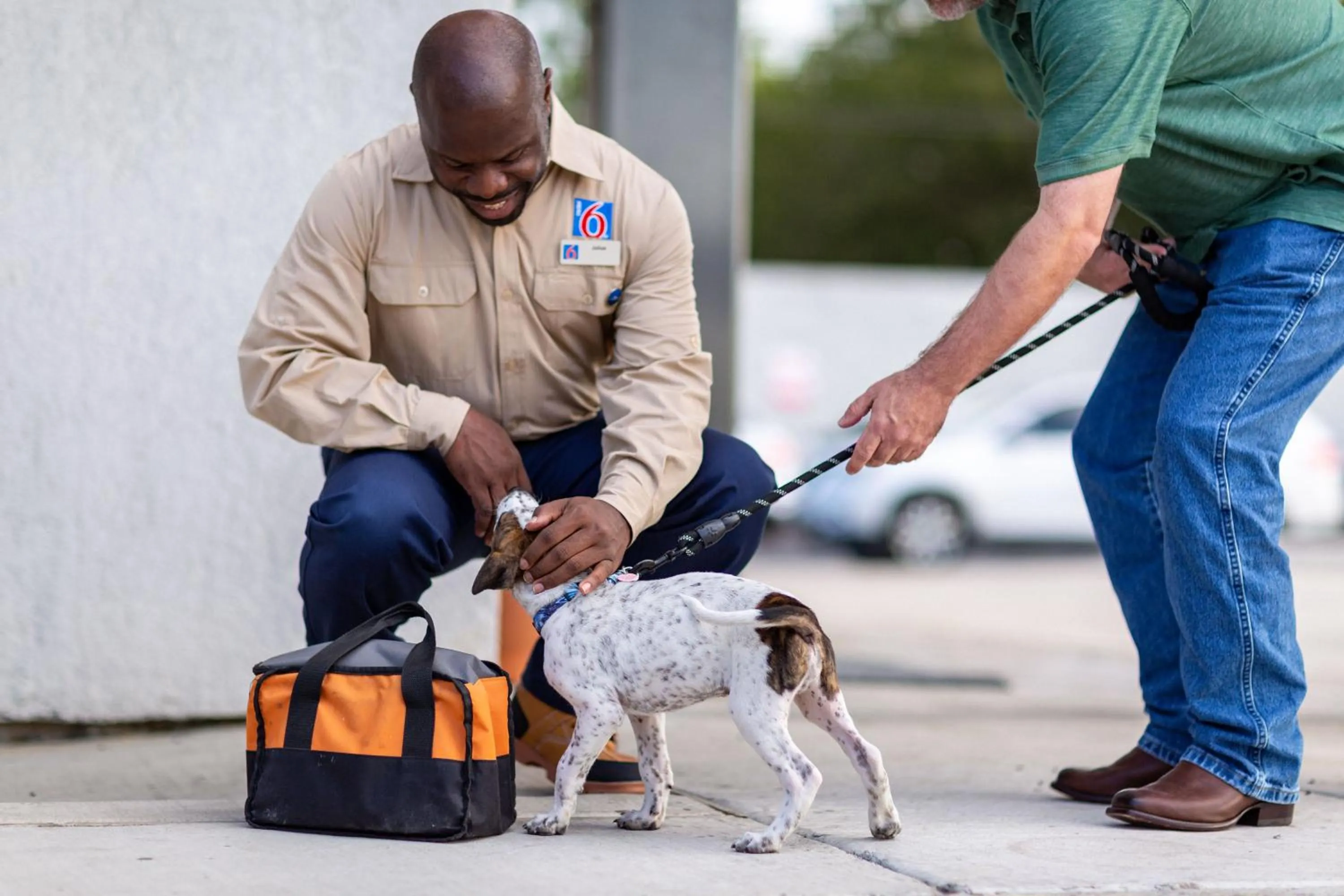 pet friendly in Motel 6 Chickasha, OK