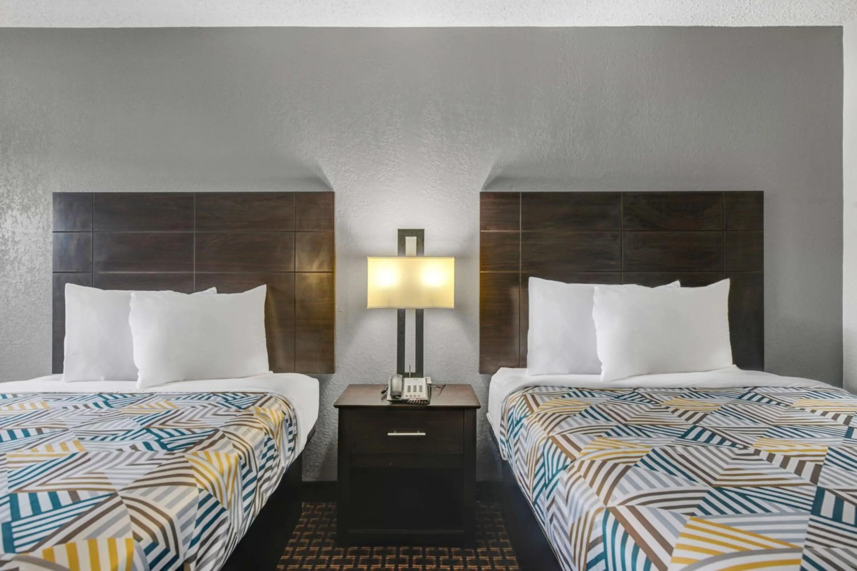 Bedroom, Bed in Motel 6 Chickasha, OK