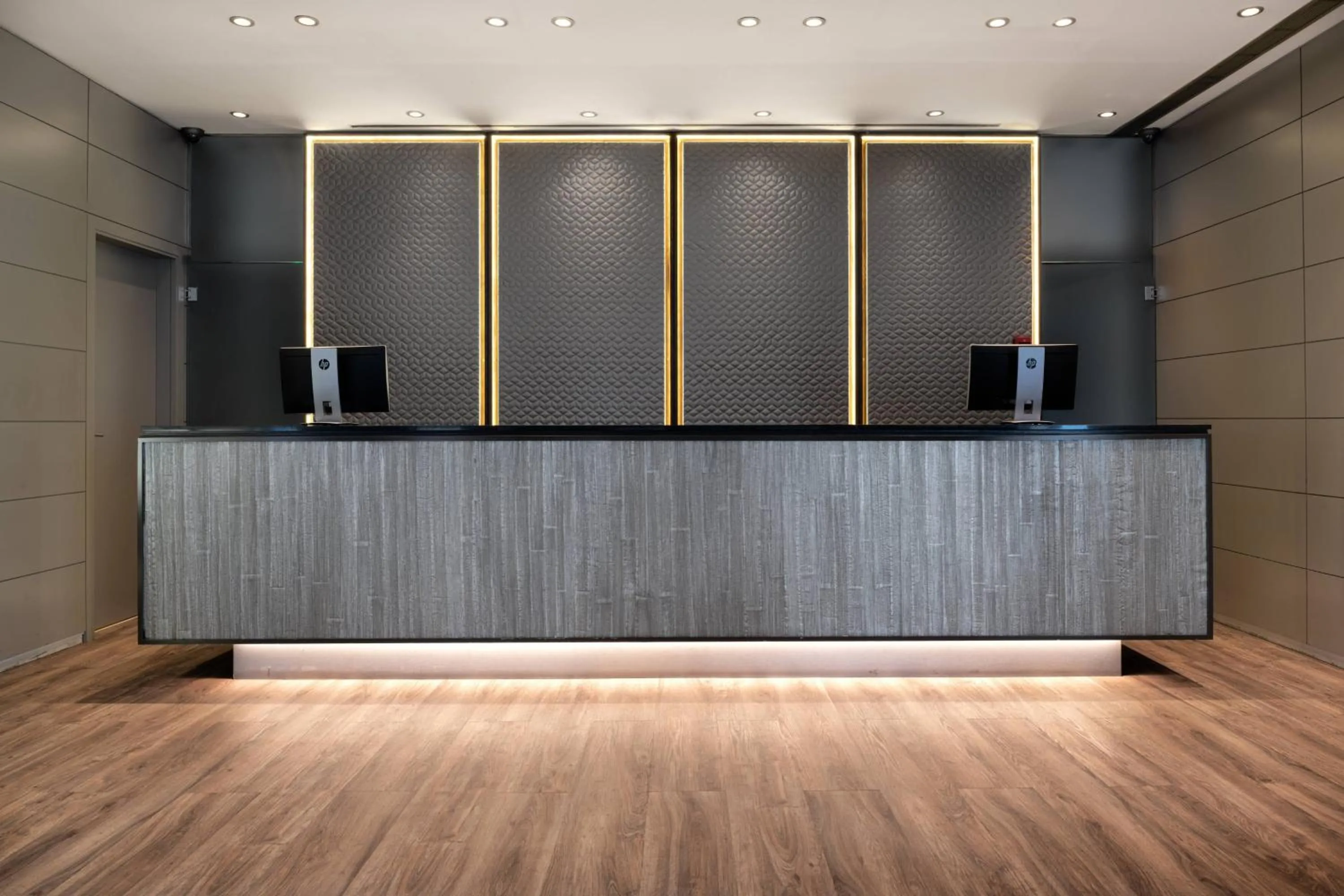 Lobby or reception in AC Hotel A Coruña by Marriott