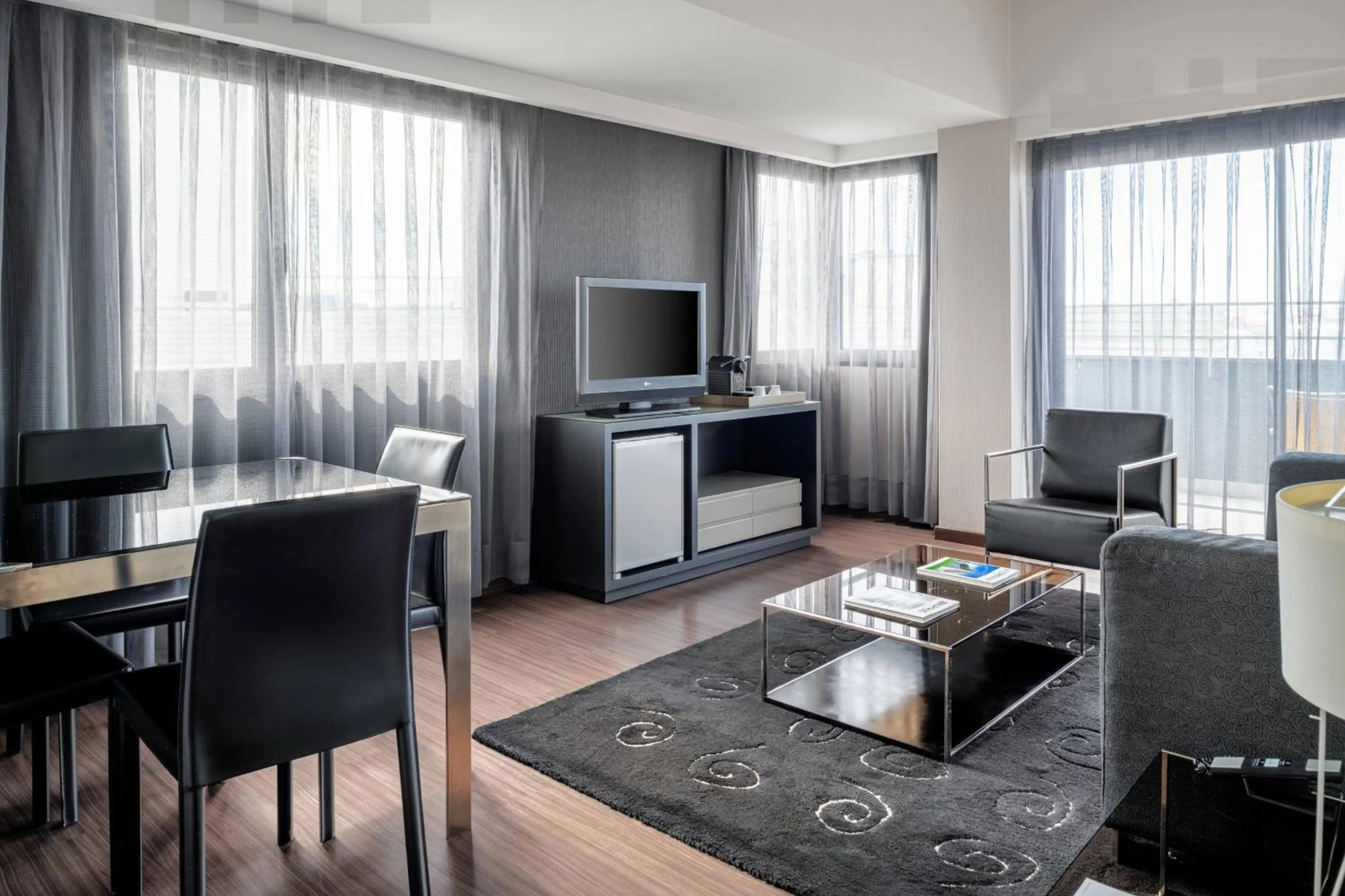 Living room in AC Hotel A Coruña by Marriott