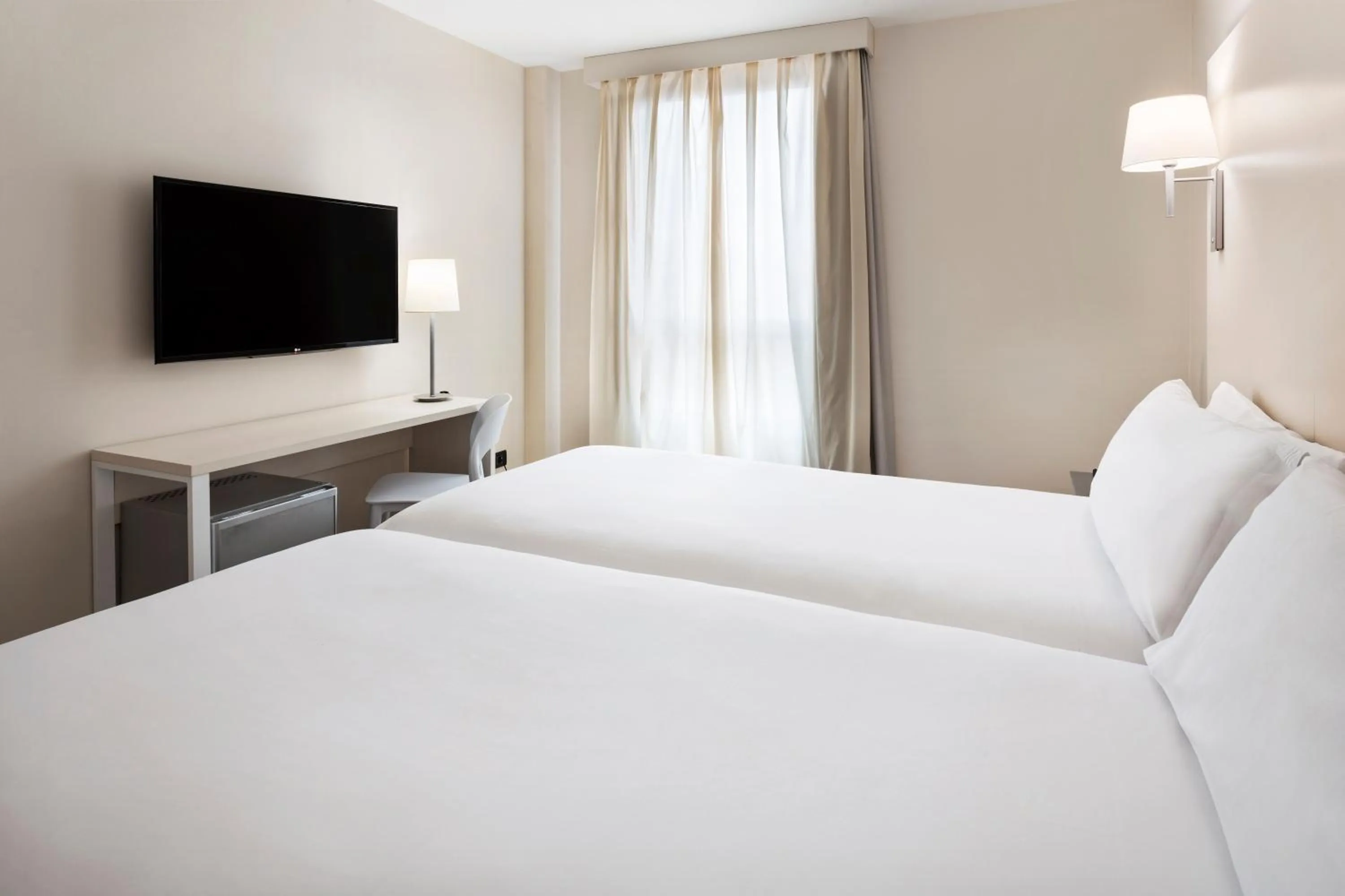 TV and multimedia, Bed in B&B HOTEL Castellón