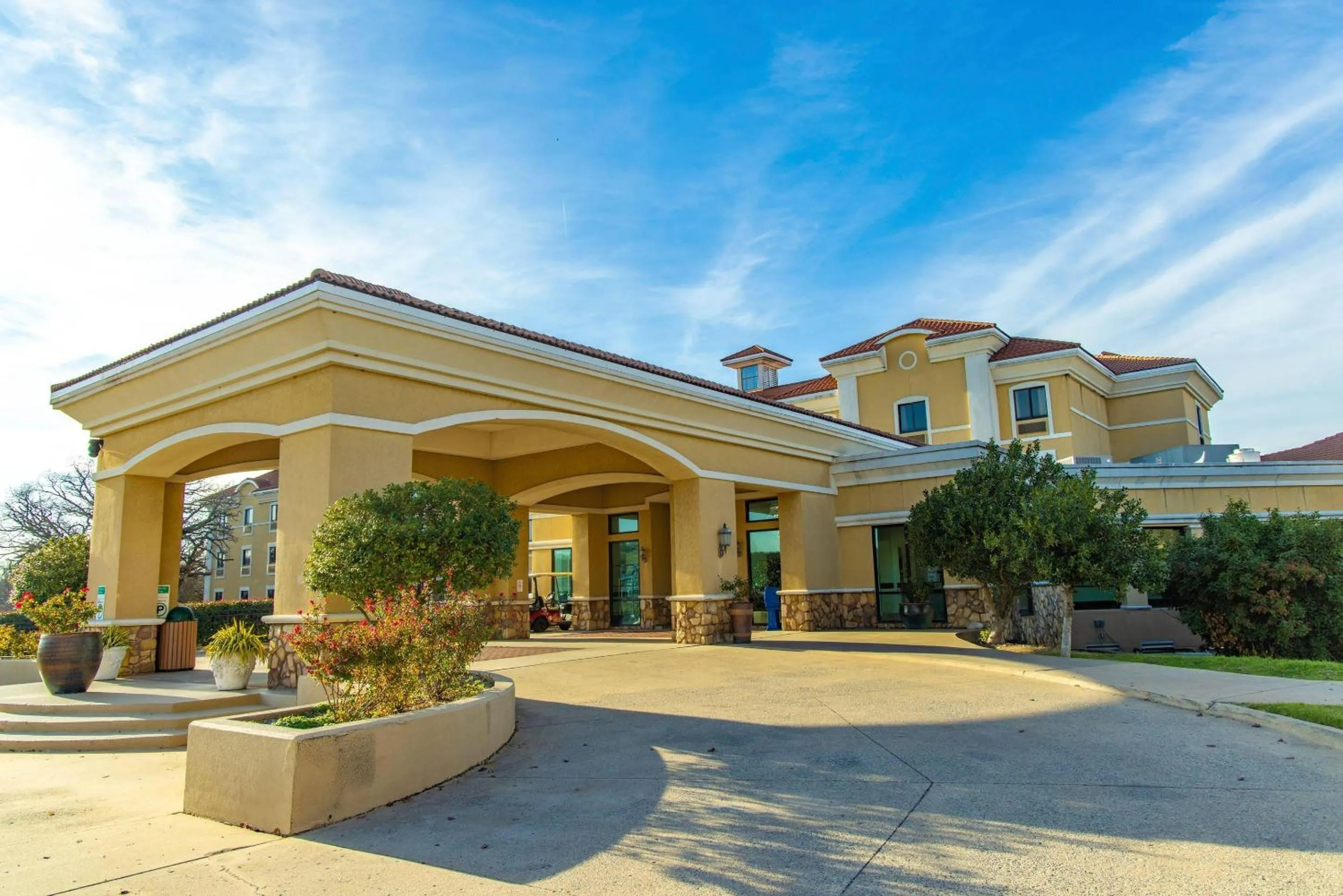 Property building in Tanglewood Resort on Lake Texoma, an Ascend Collection Resort