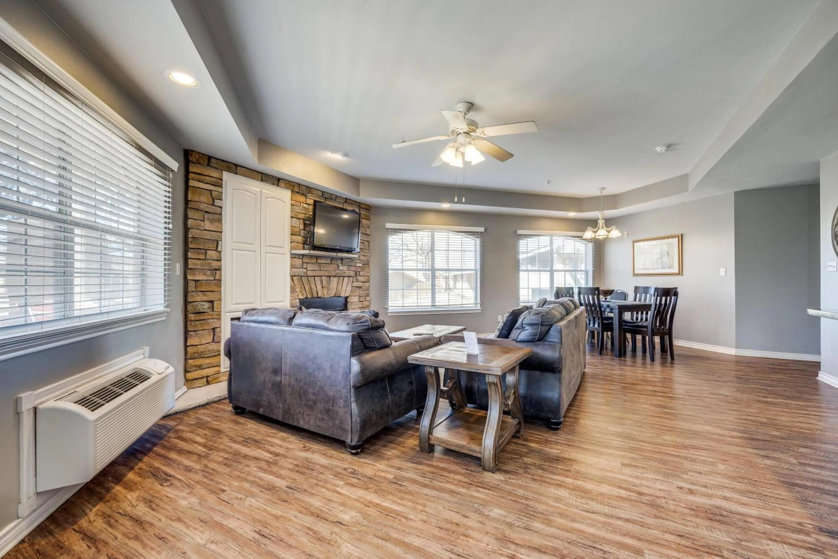 Bedroom in Tanglewood Resort on Lake Texoma, an Ascend Collection Resort