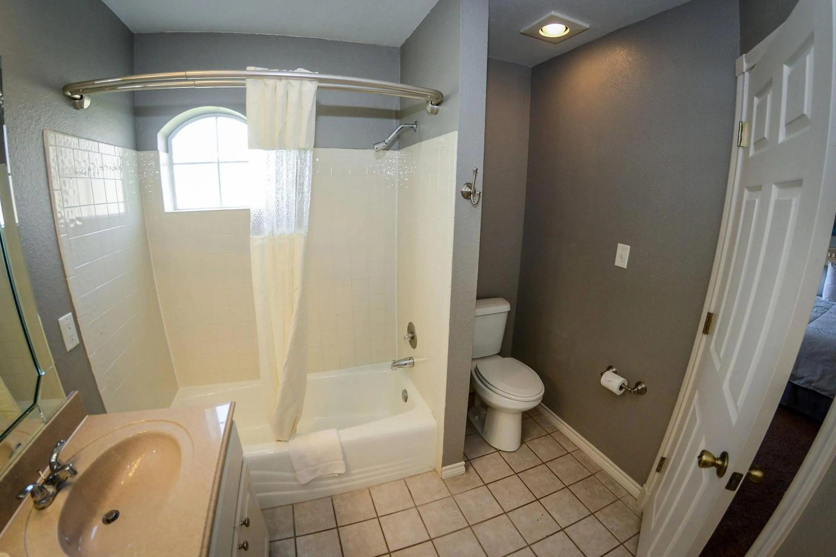 Bedroom in Tanglewood Resort on Lake Texoma, an Ascend Collection Resort