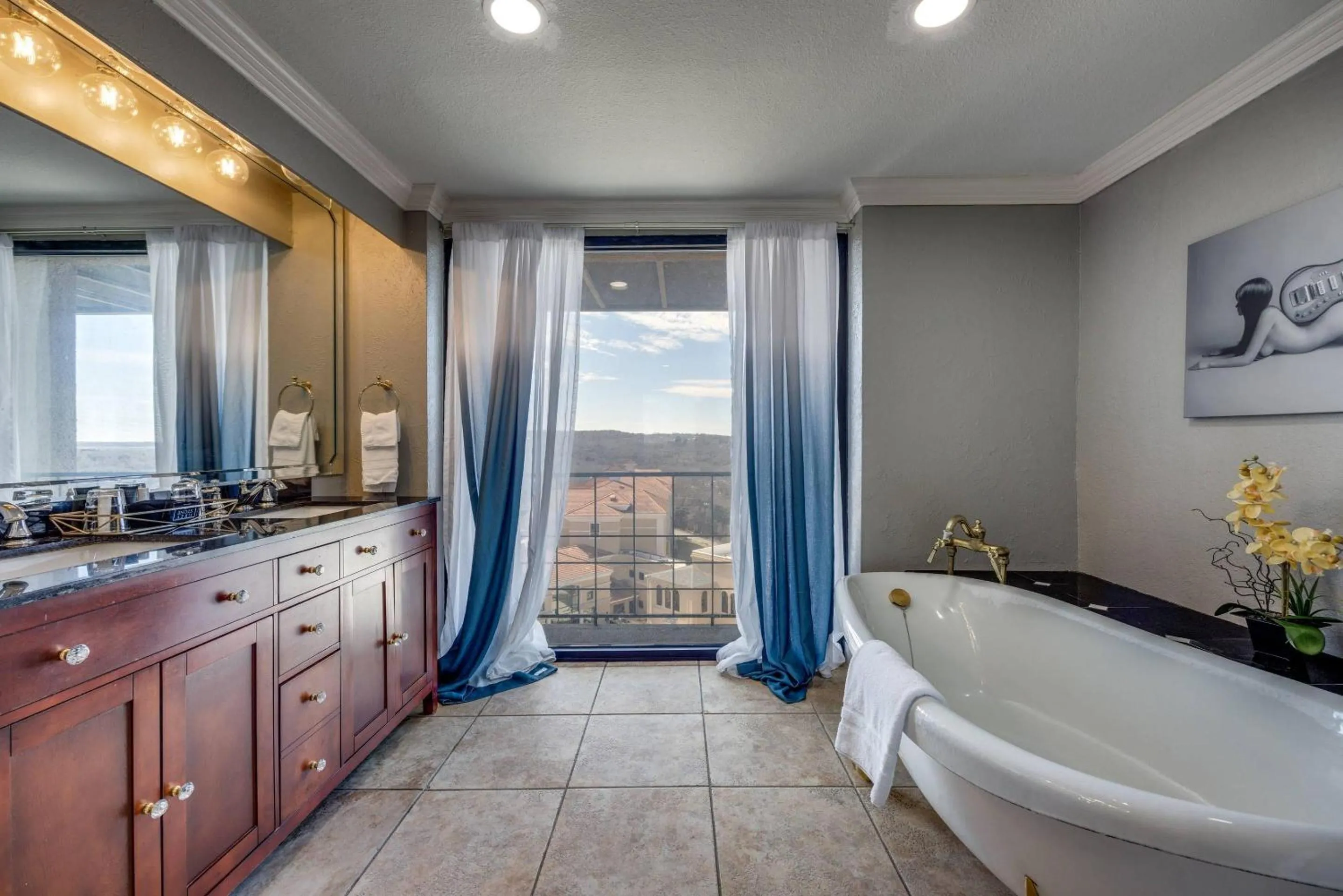 Bedroom in Tanglewood Resort on Lake Texoma, an Ascend Collection Resort