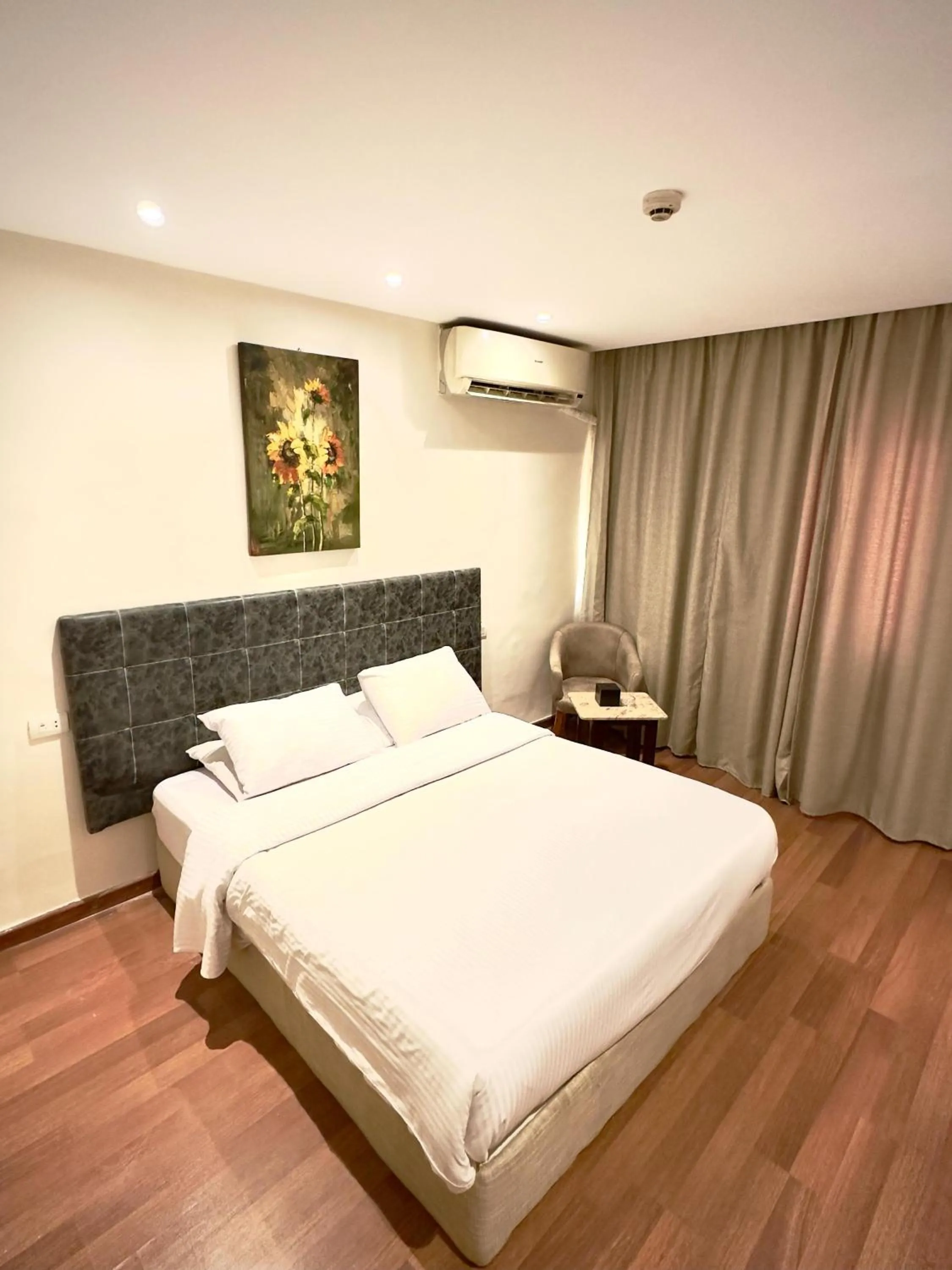 Bed in Hotel Royal Marshal