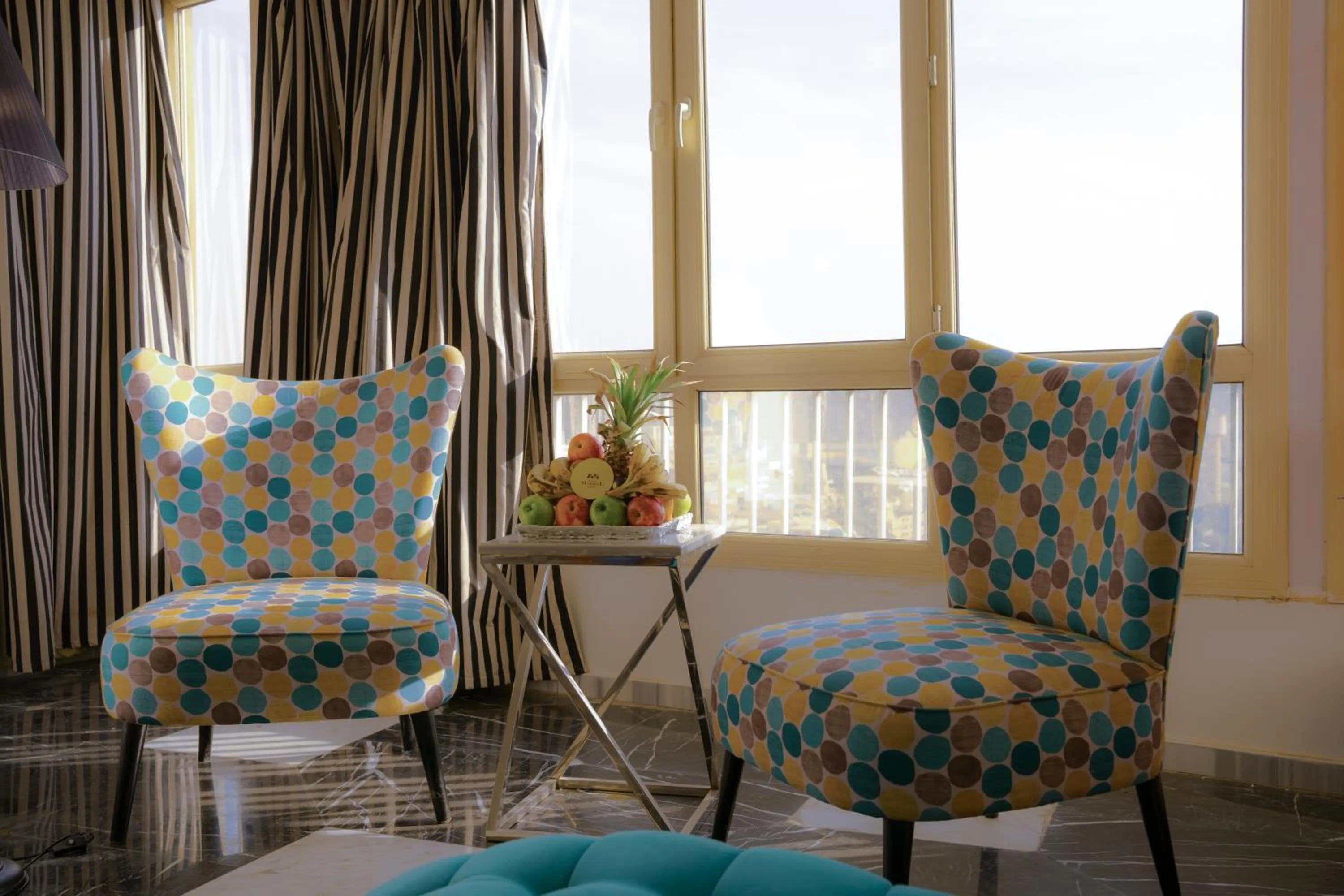 Seating area in Hotel Royal Marshal