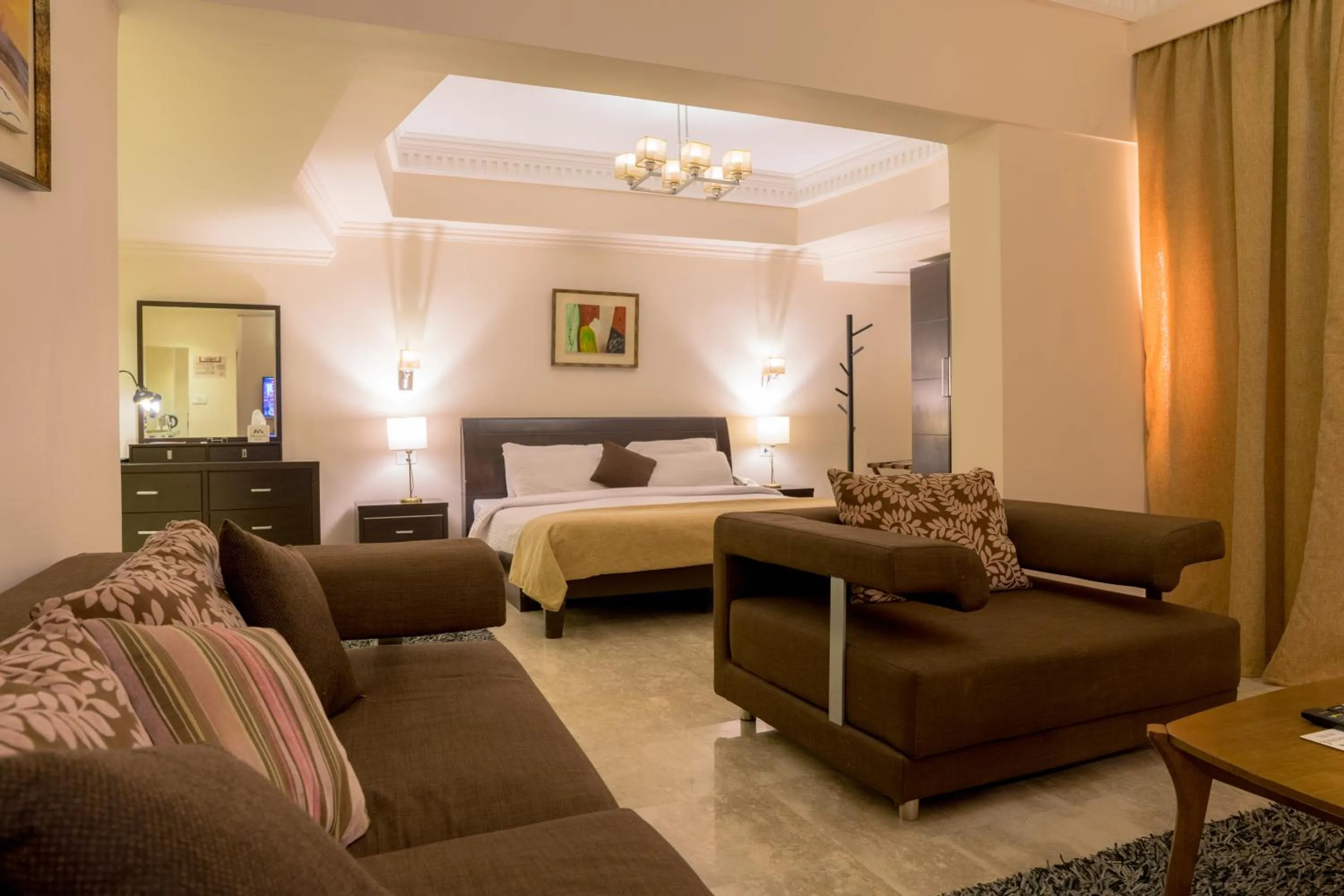 Seating area, Bed in Hotel Royal Marshal