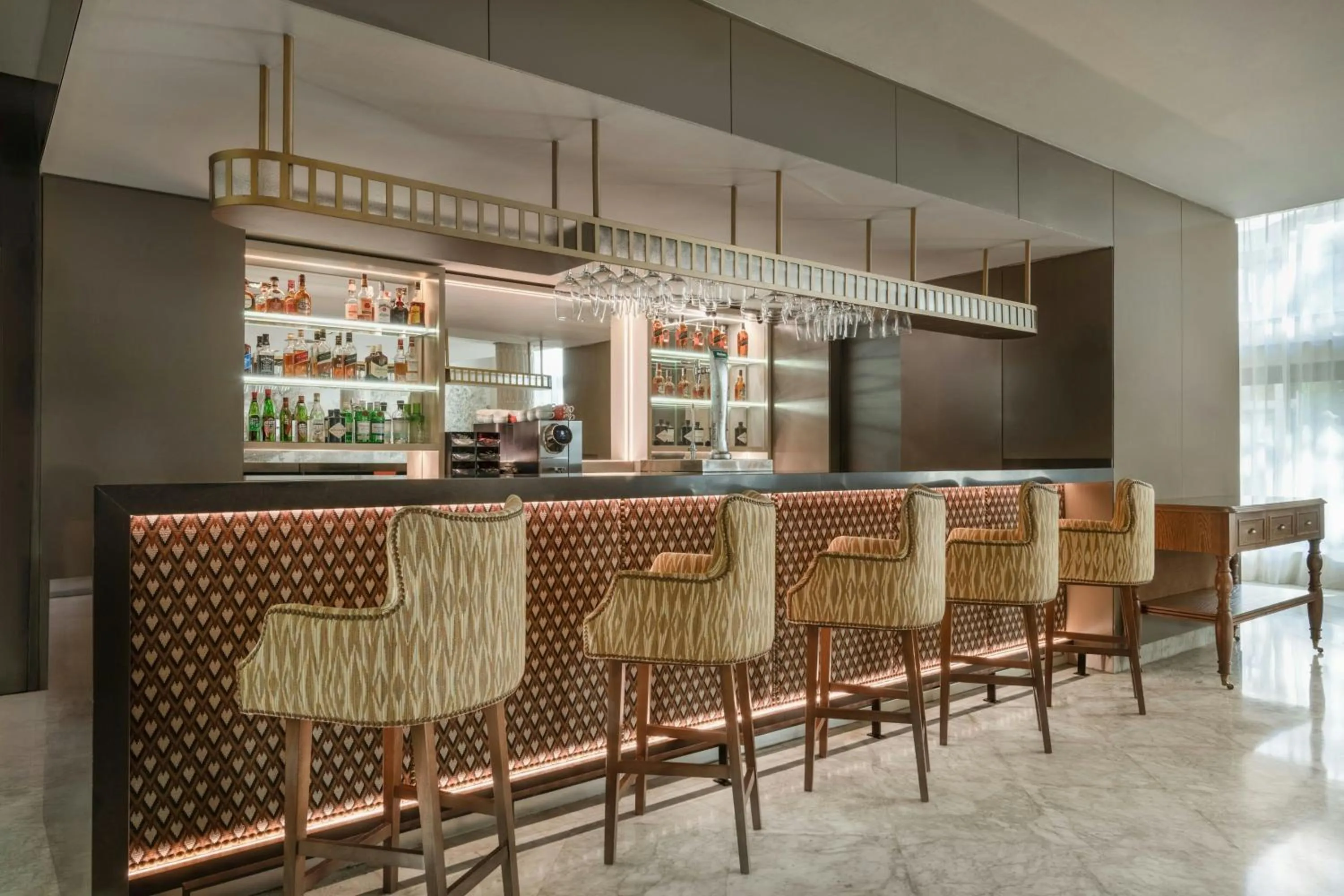Lounge or bar in AC Hotel Ciudad de Sevilla by Marriott