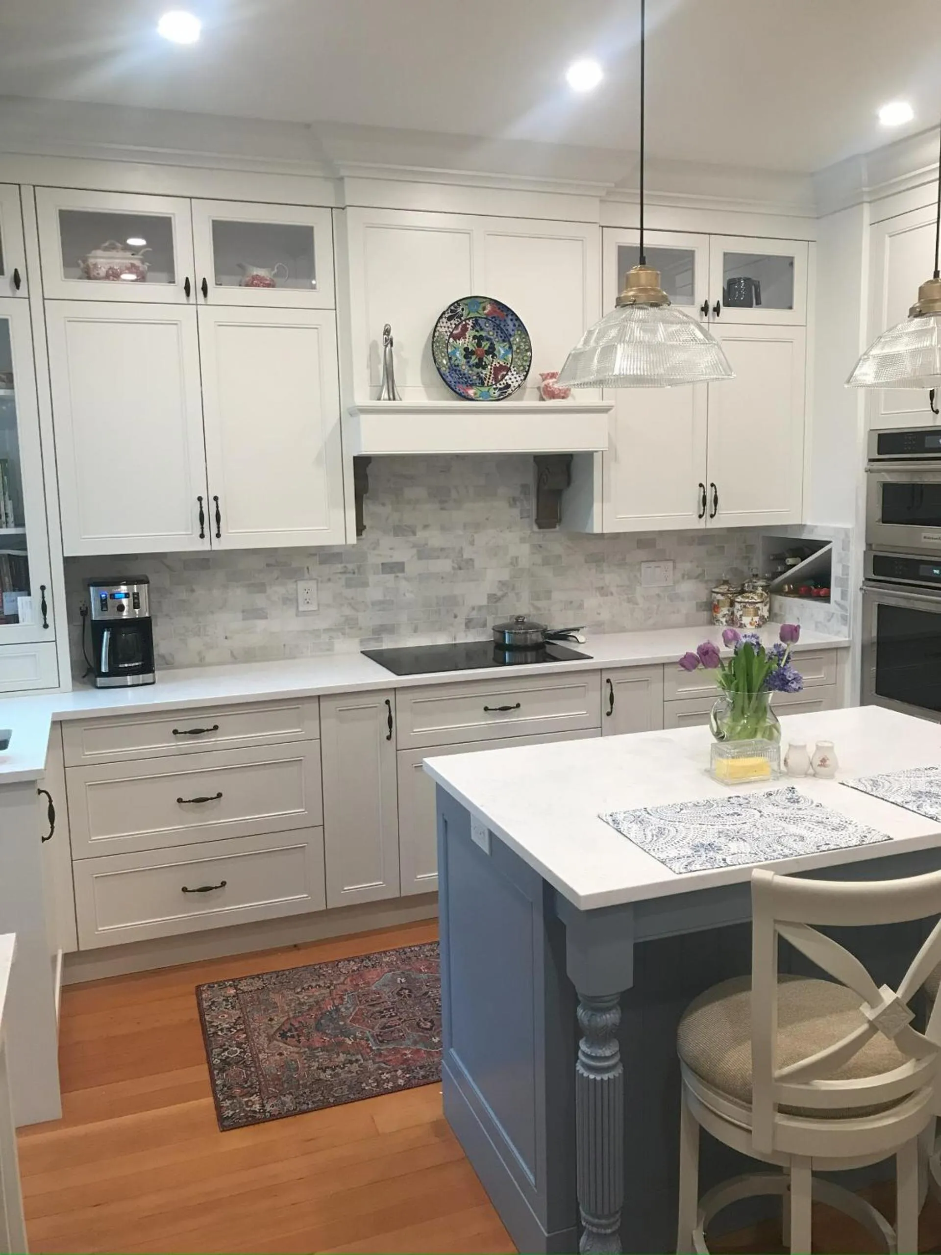 Kitchen or kitchenette in Fisher House Victoria Bed and Breakfast