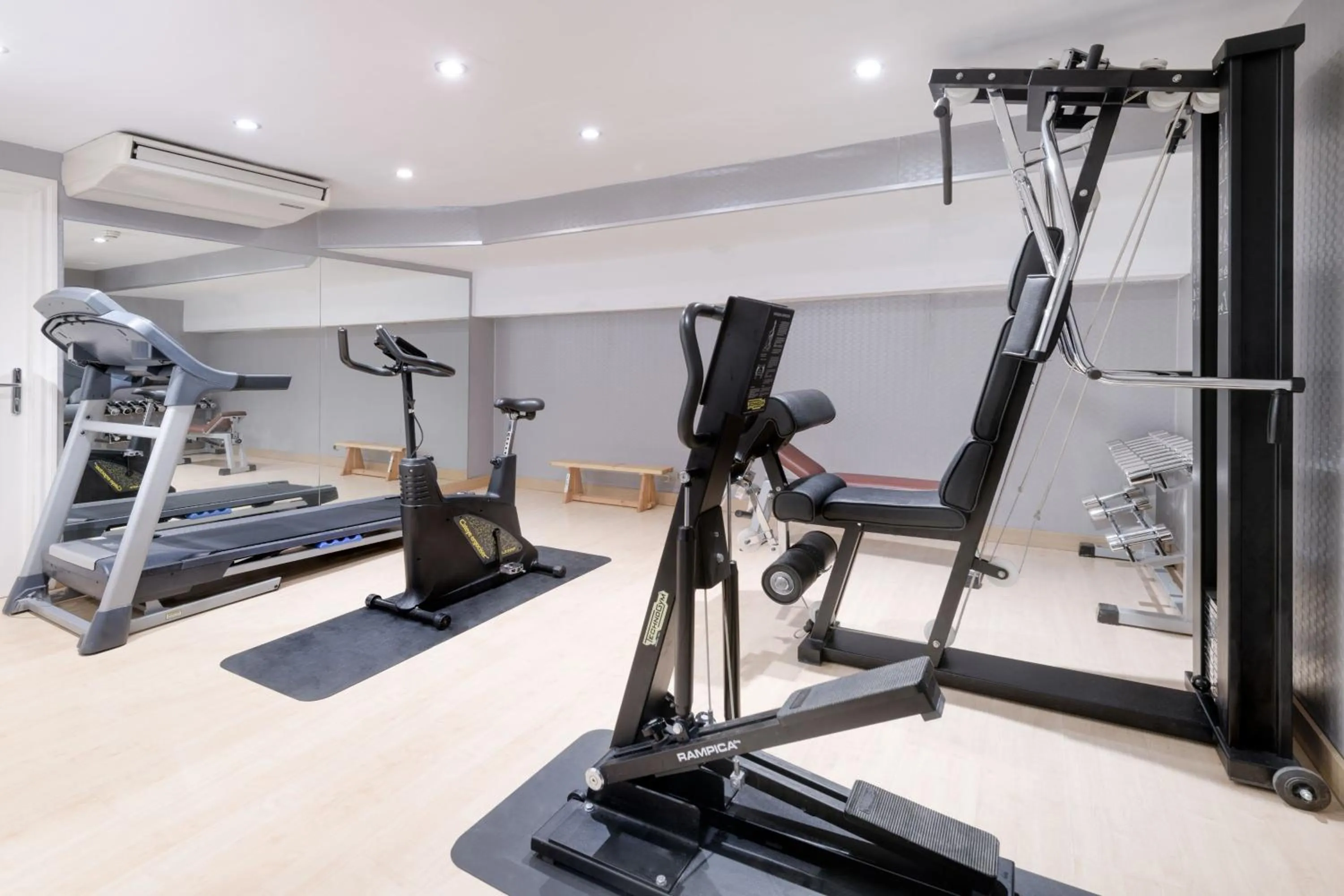 Fitness centre/facilities in AC Hotel Ciudad de Toledo by Marriott