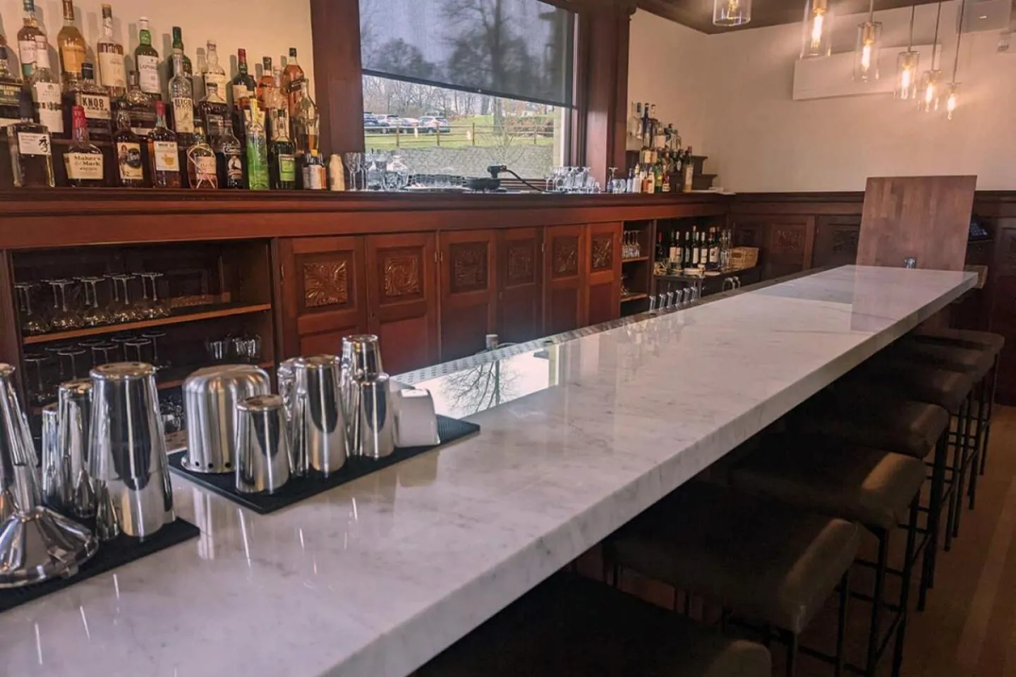 Restaurant/places to eat in Wilbur Mansion