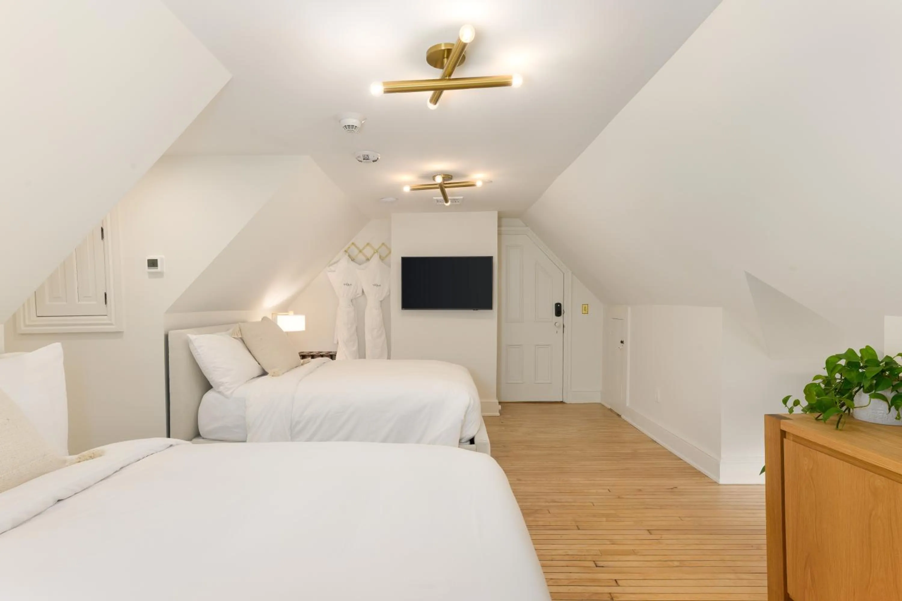 Bed in Wilbur Mansion