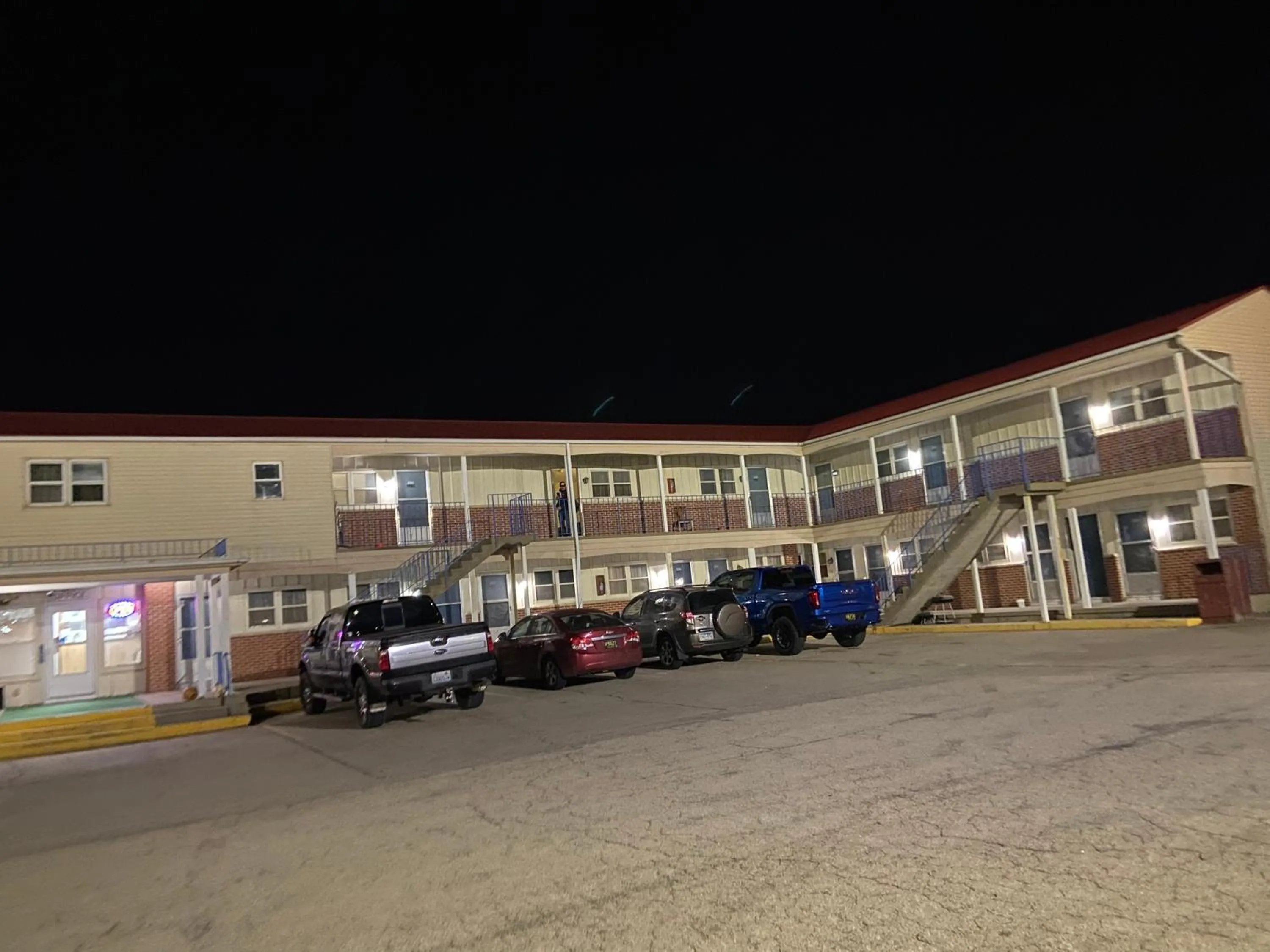 Property building in Colonial Inn