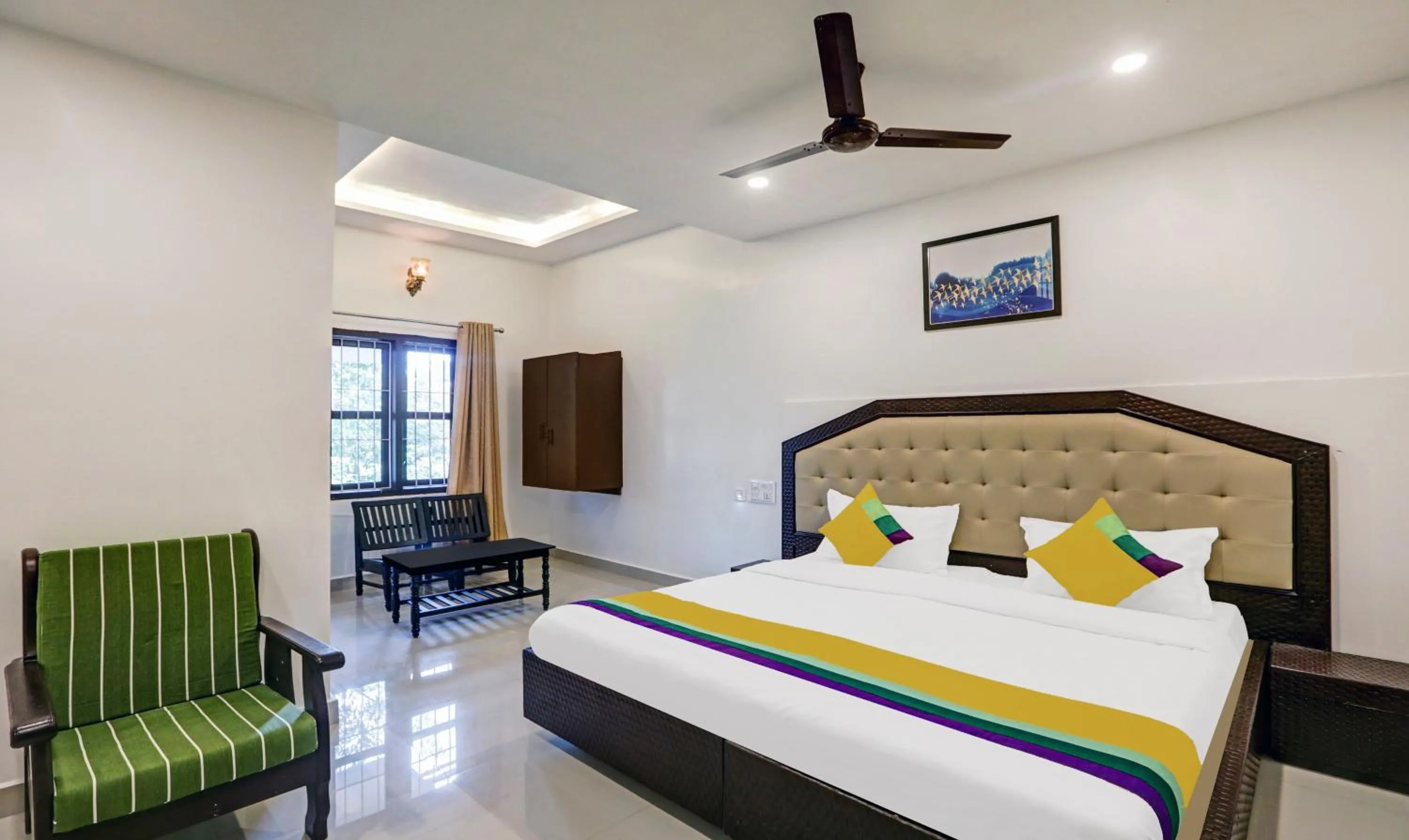 Bedroom, Bed in Itsy Hotels Regalia Grand, 500 Mtrs From Madikeri Fort