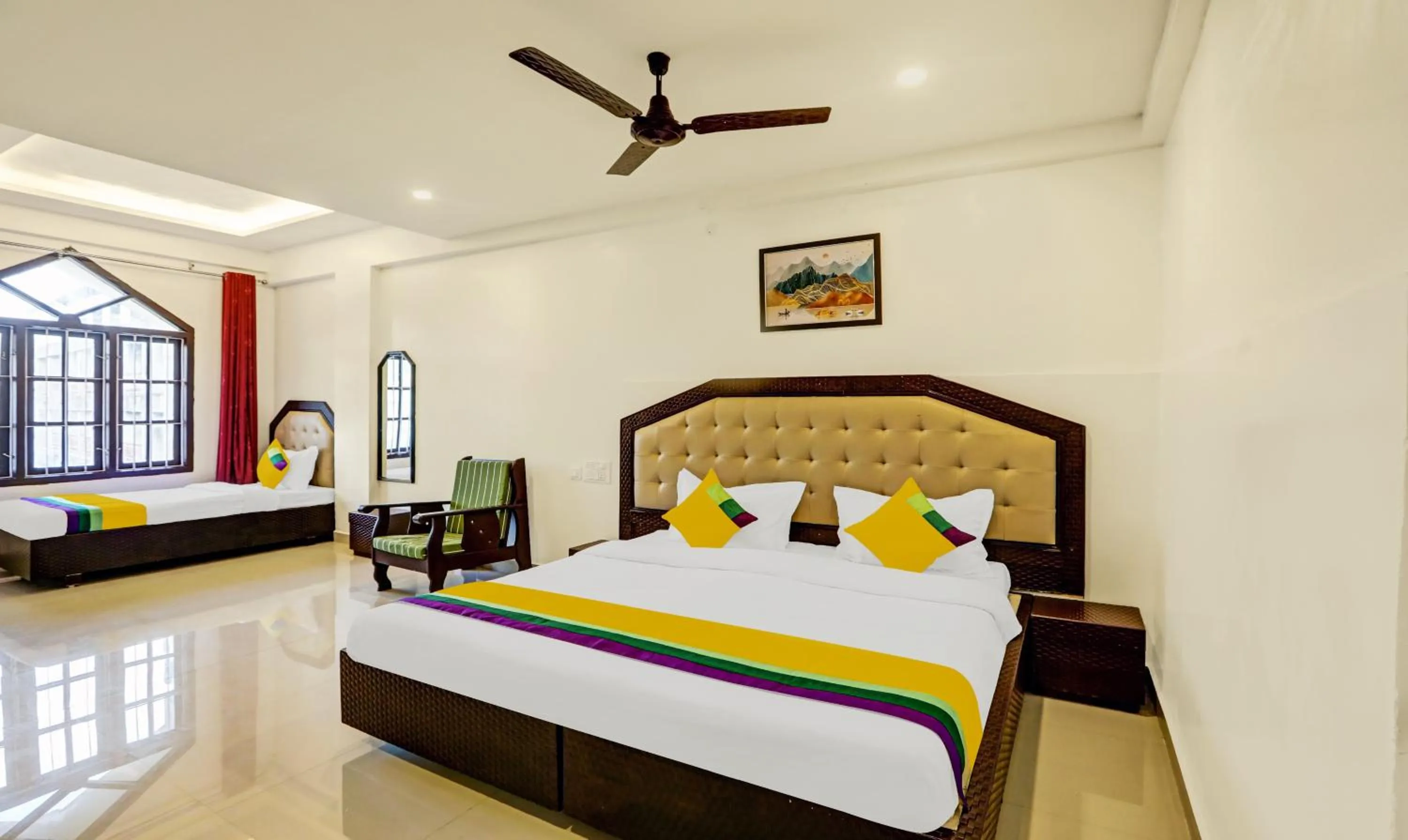 Bedroom, Bed in Itsy Hotels Regalia Grand, 500 Mtrs From Madikeri Fort